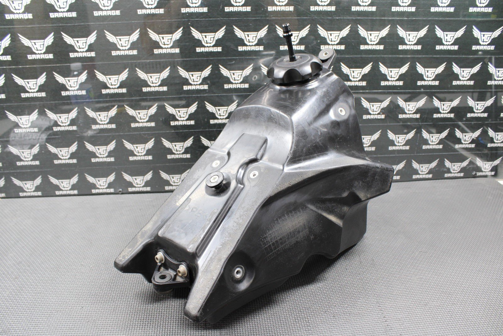 2009 YAMAHA 06 - 09 YZ250F YZ450F OEM GAS FUEL TANK CELL RESERVOIR 2S2 - 24110 - 70 - 00 - hggarage