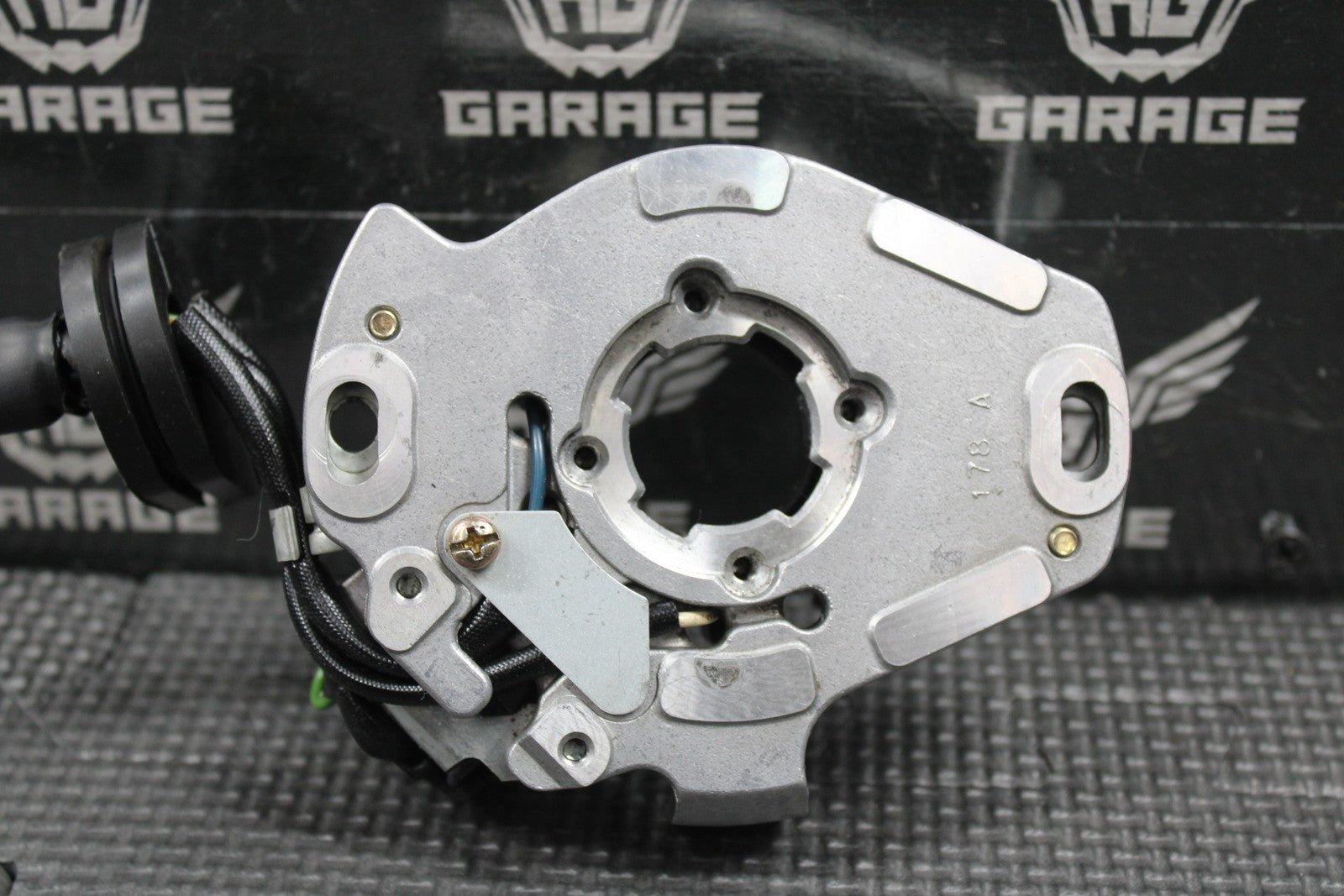 2005 05 - 07 HONDA CR125R OEM STATOR MAGNETO ALTERNATOR 31100 - KSR - 711 NICE! - hggarage