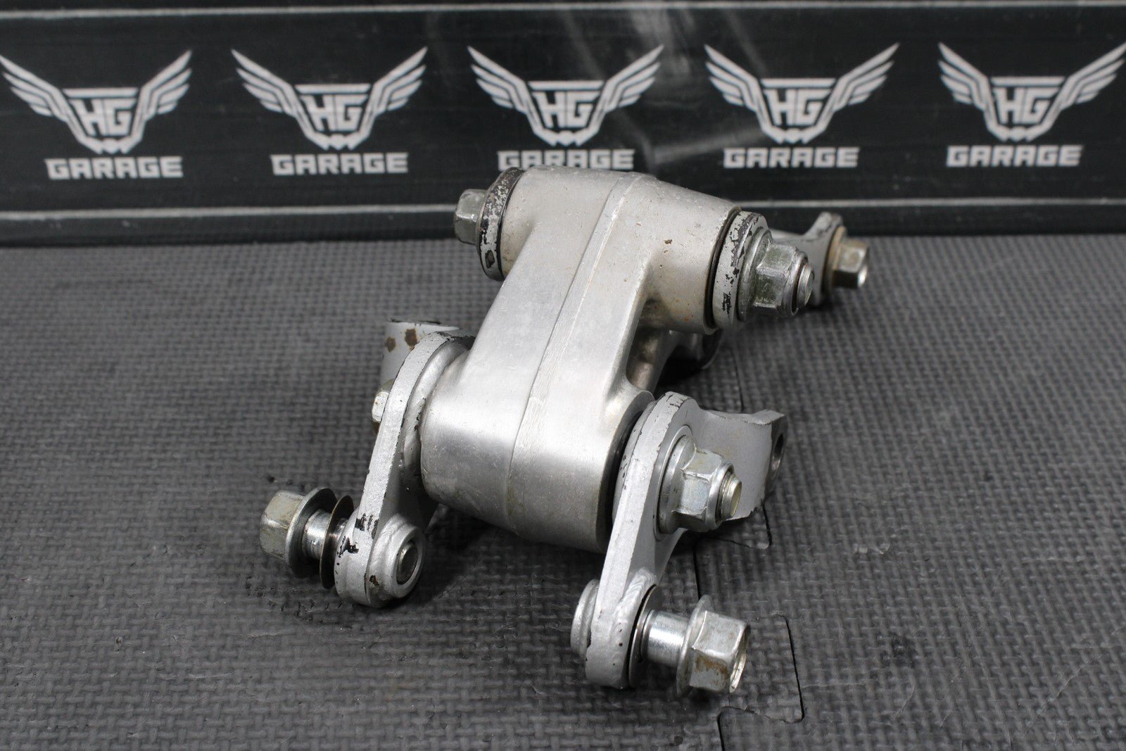 2014 KAWASAKI KX100 OEM REAR SHOCK LINKAGE RELAY ARM DOGBONE ASSEMBLY - hggarage
