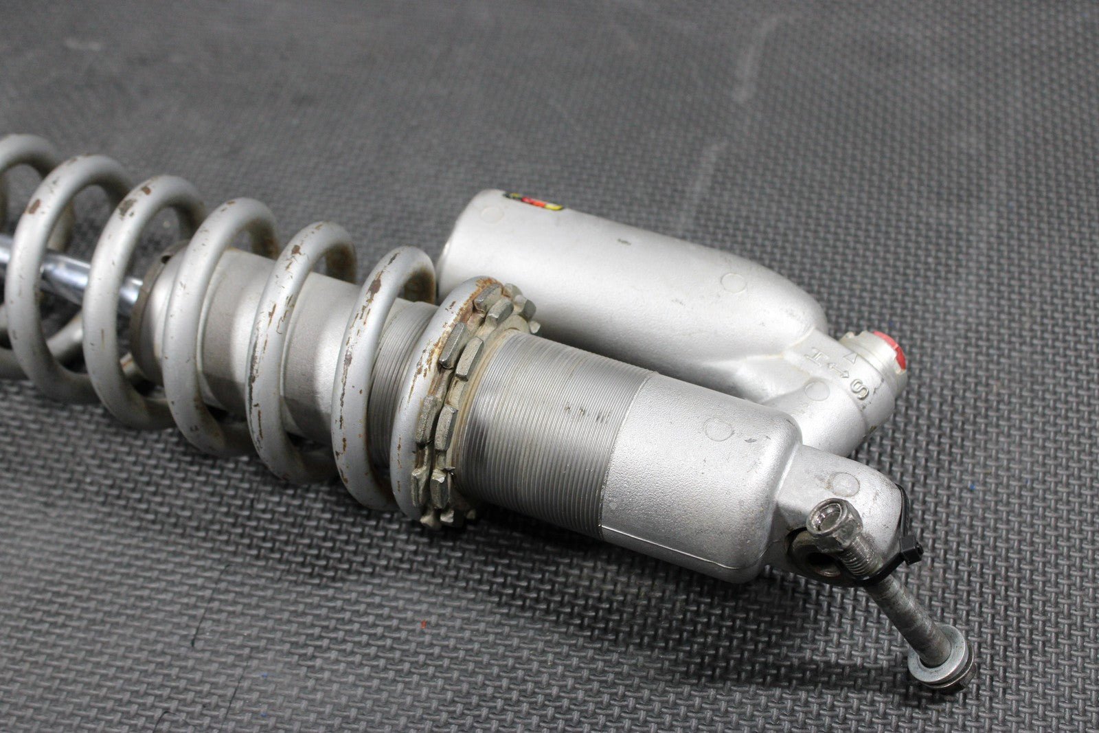 2001 YAMAHA YZ250 OEM REAR BACK SHOCK ABSORBER SUSPENSION 5MW - 22210 - 00 - 00 - hggarage