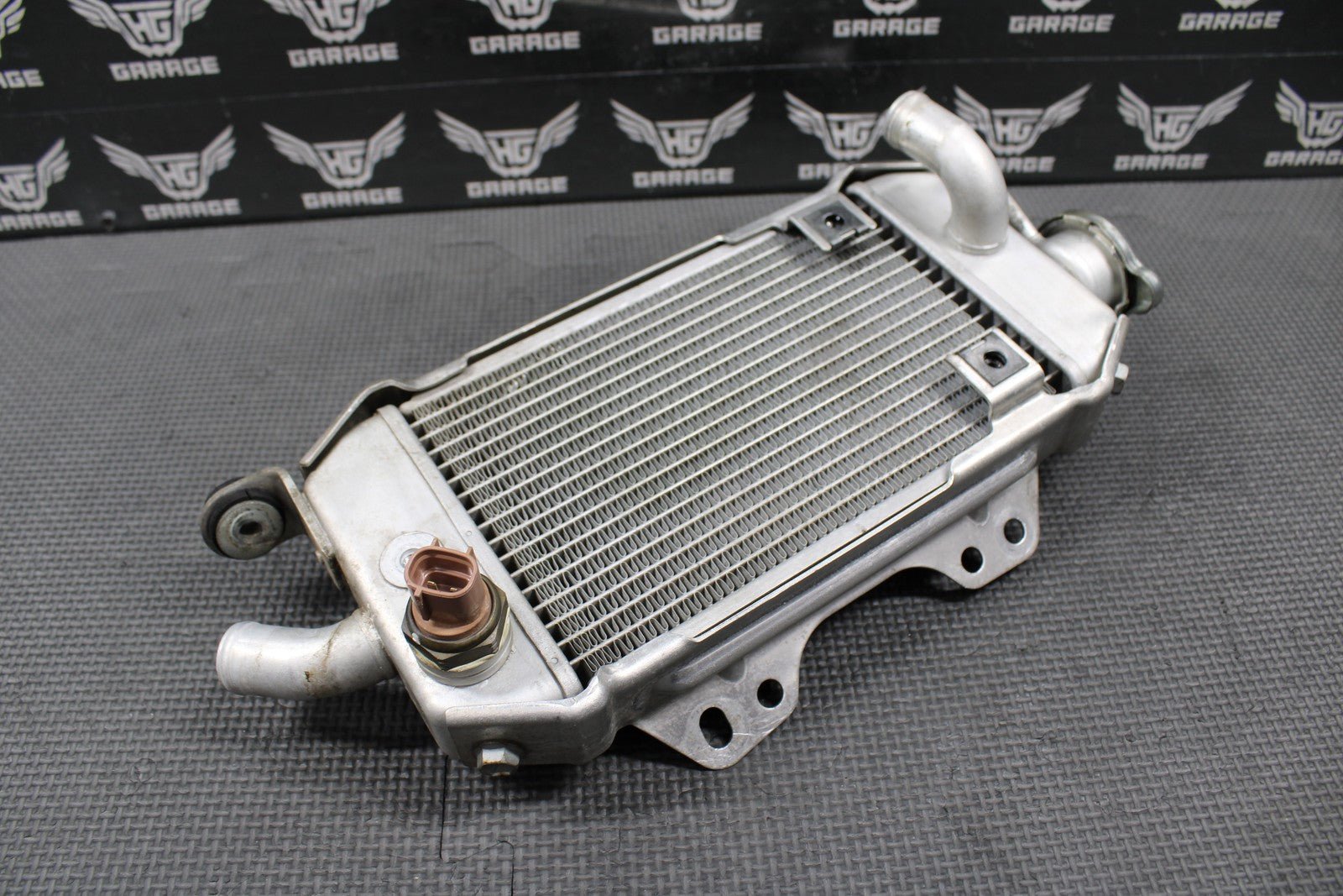 2009 KAWASAKI 09 - 14 KLX250S KLX250SF OEM RIGHT SIDE RADIATOR COOLER 39061 - 0184 - hggarage