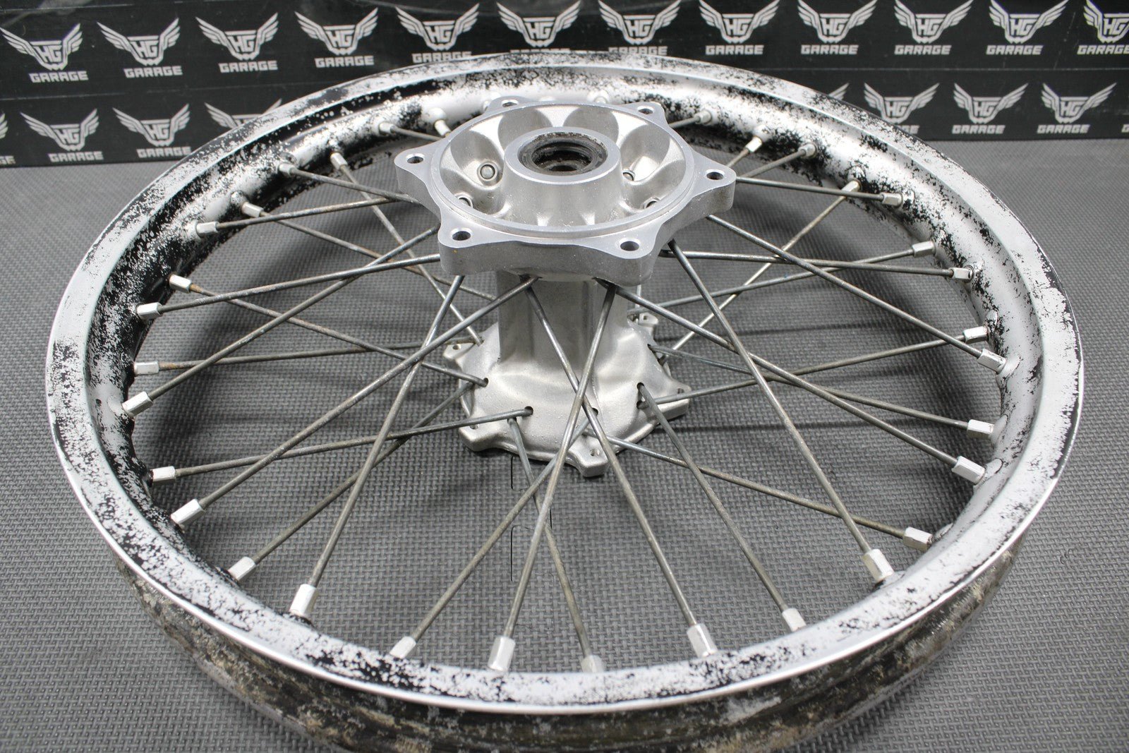 1999 SUZUKI 96 - 99 RM125 OEM 19" x 1.85" REAR BACK WHEEL RIM HUB 64111 - 43D00 - hggarage