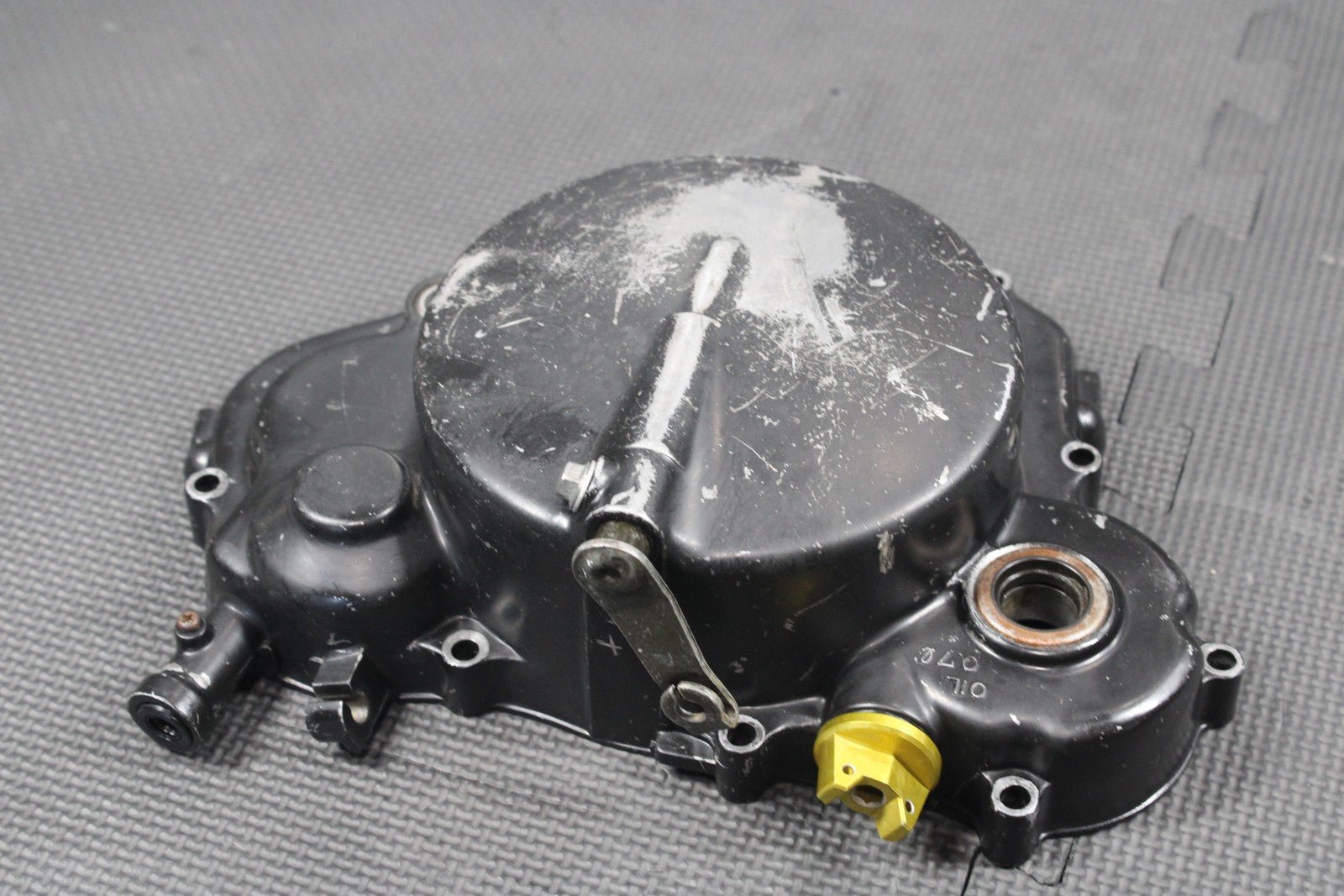 1987 KAWASAKI KDX200 OEM ENGINE MOTOR RIGHT SIDE CLUTCH COVER 14032 - 1203 - hggarage