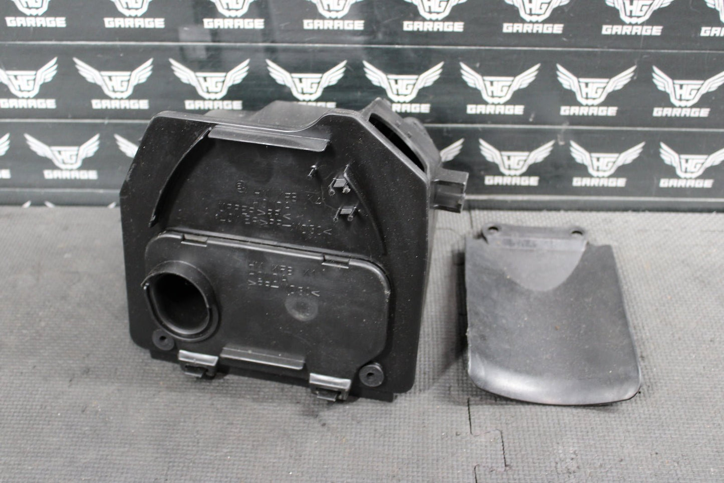 2009 HONDA CRF230L CRF230M OEM AIRBOX INTAKE AIR CLEANER CASE - hggarage
