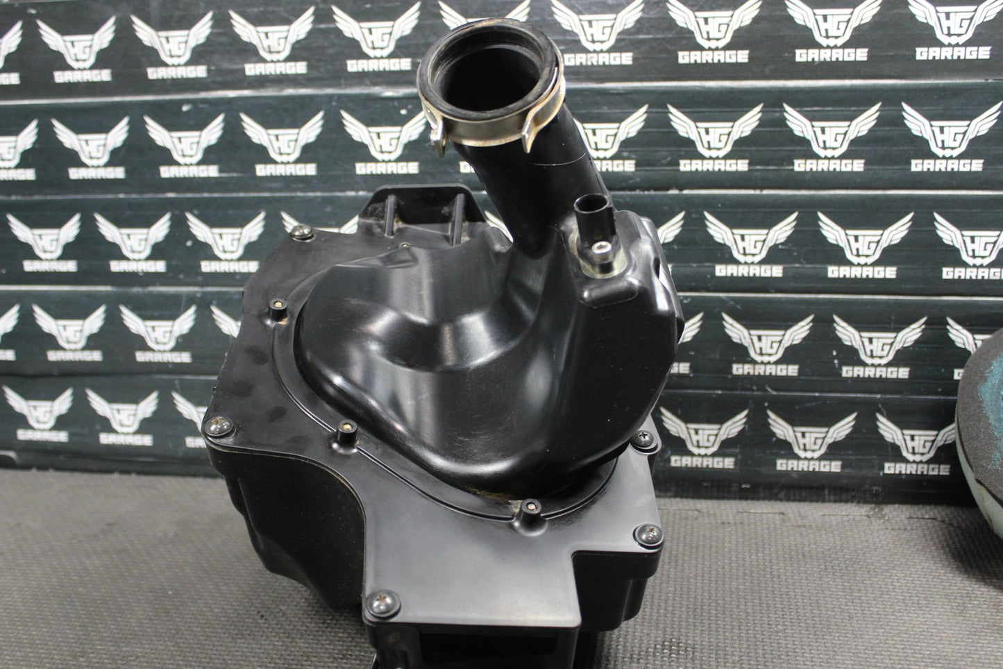2018 KAWASAKI KX250F OEM AIRBOX INTAKE AIR CLEANER CASE FUEL INJECTOR SENSOR HOU - hggarage