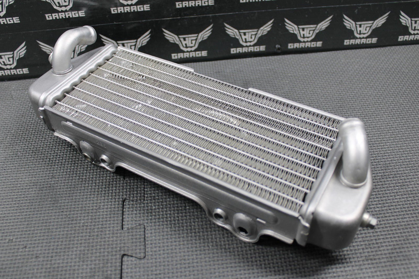 2004 98 - 06 KTM 125SX OEM RIGHT SIDE RADIATOR COOLER RADIATOR 50335008100 - hggarage