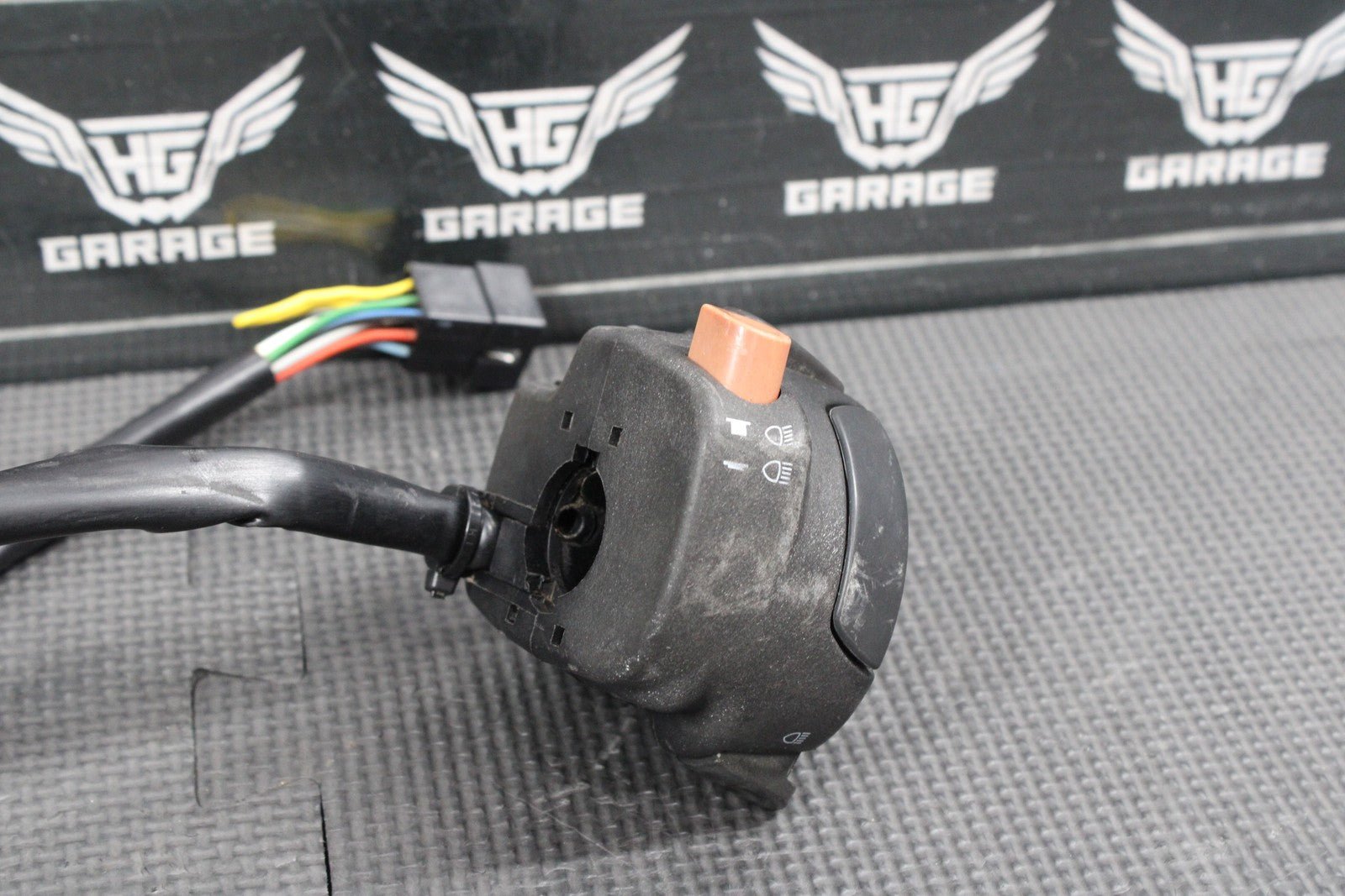 2013 HUSQVARNA TE511 OEM HANDLEBAR MULTI SWITCH HORN HIGH LOW BEAM BUTTON - hggarage
