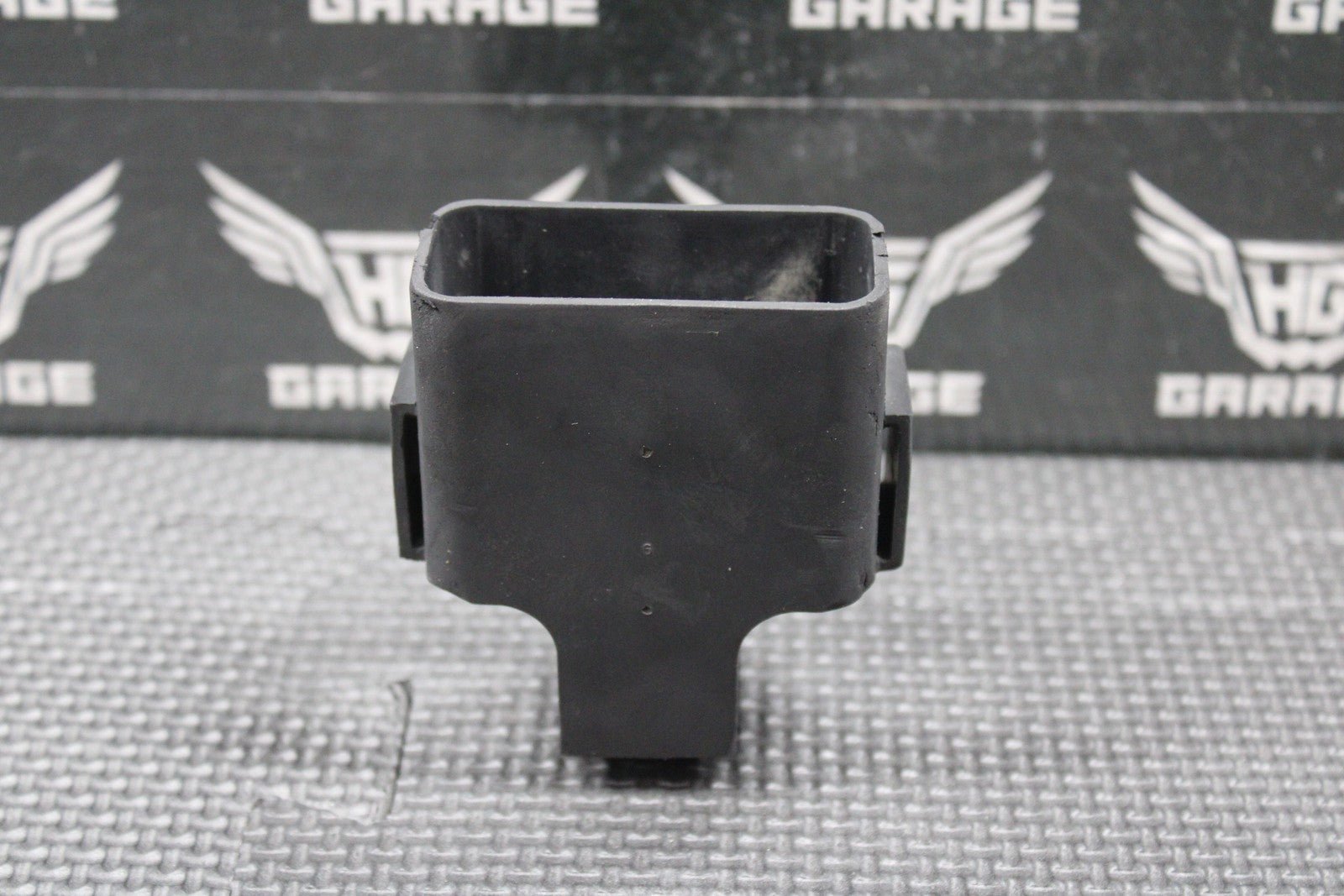 2000 HONDA 00 - 03 CR125R 00 - 01 CR250R OEM CDI RUBBER MOUNTING BOOT 30401 - KZ4 - A90 - hggarage
