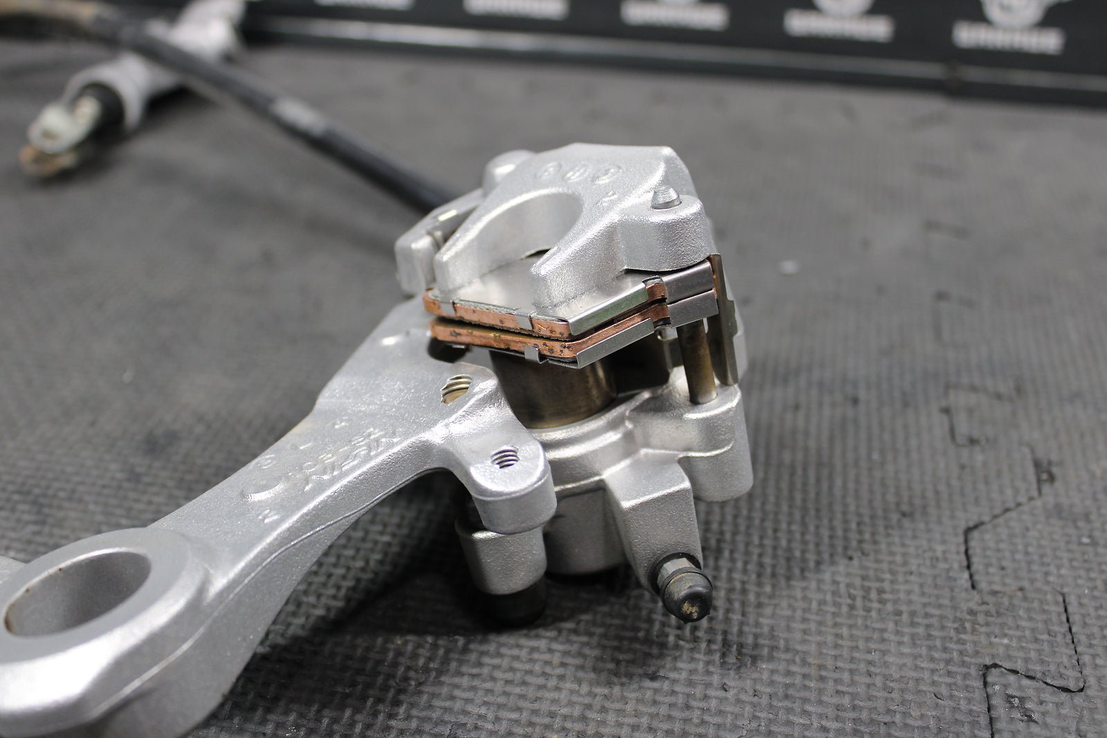 2009 YAMAHA YZ450F OEM NISSIN REAR BACK BRAKE CALIPER MASTER CYLINDER LEVER - hggarage