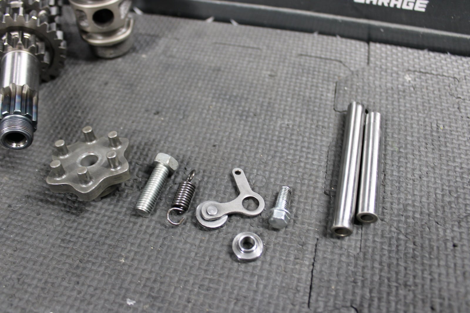 2015 KAWASAKI KX100 KX80 KX85 OEM ENGINE TRANSMISSION TRANNY ASSEMBLY GEARS - hggarage
