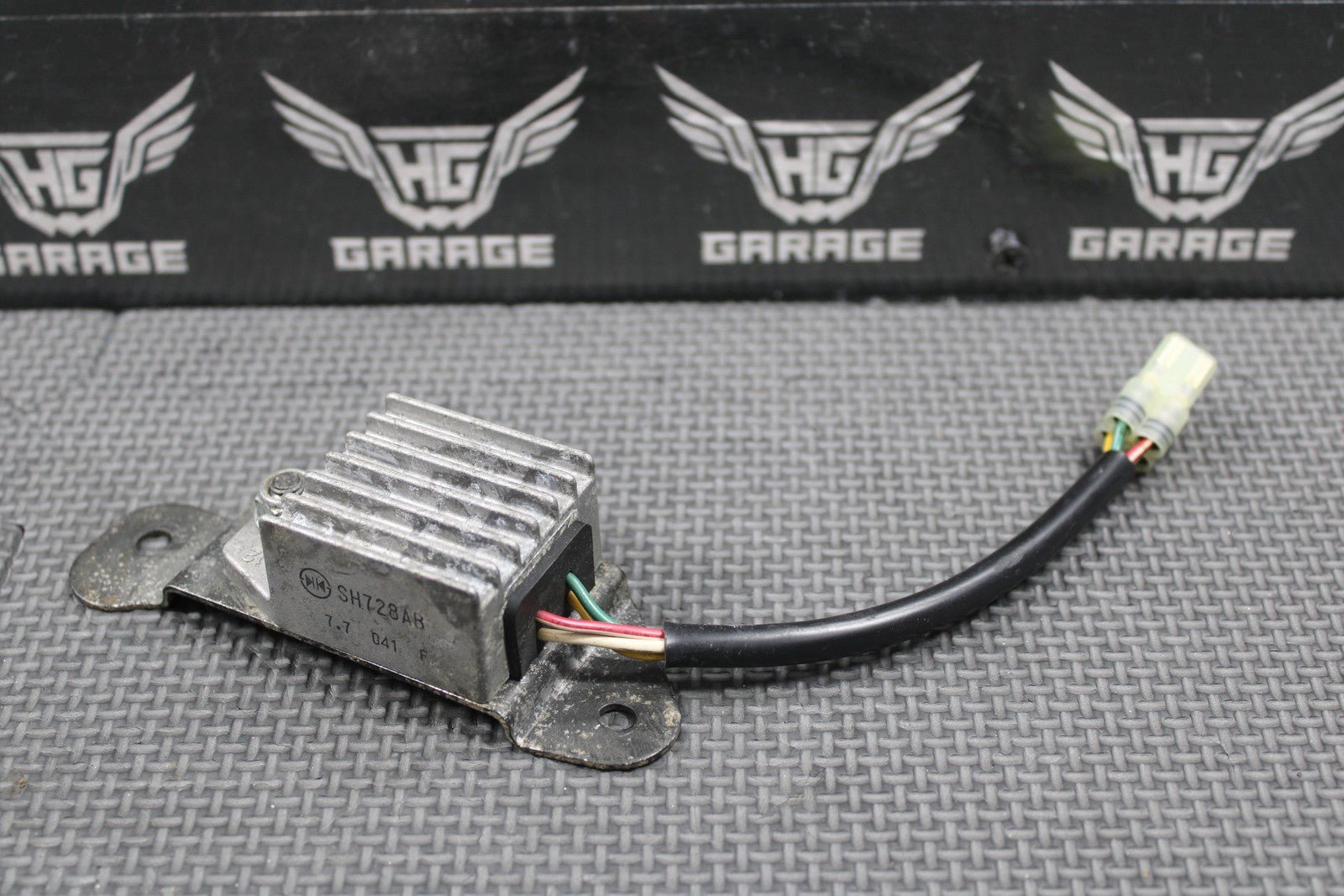 2006 HONDA CRF450X 05 - 17 OEM RECTIFIER VOLTAGE REGULATOR 31600 - MEY - 671 - hggarage