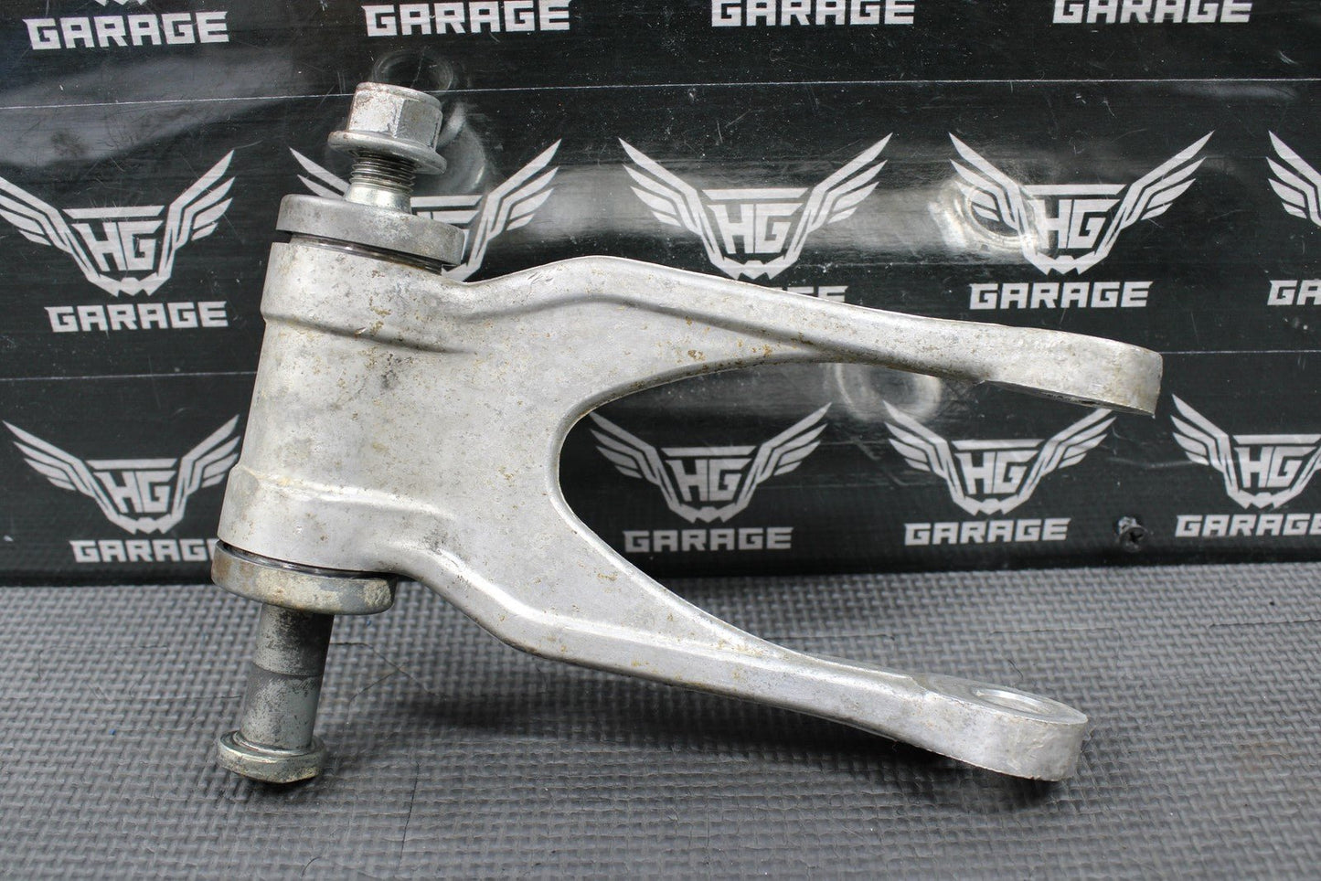 1994 SUZUKI 93 - 95 RM125 93 - 95 RM250 OEM REAR SHOCK LINKAGE LINKS 62600 - 28810 - hggarage