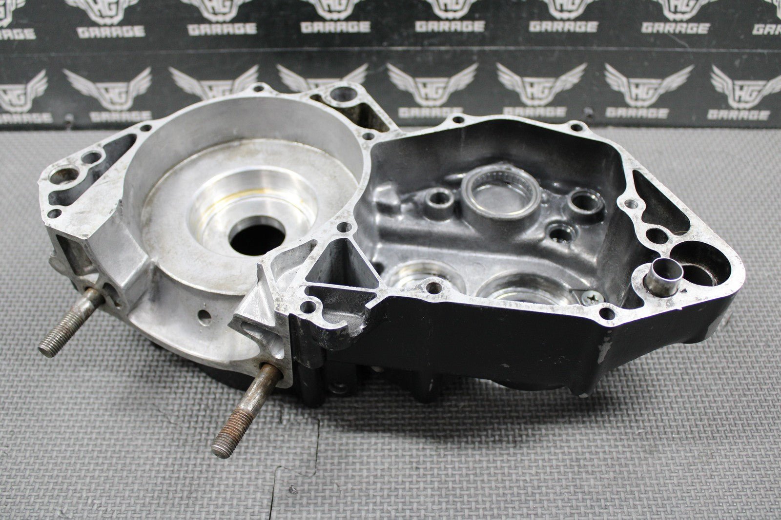 1988 HONDA CR250R OEM LEFT ENGINE MOTOR CRANKCASE CRANK CASE 112A0 - KS7 - 831 NICE! - hggarage