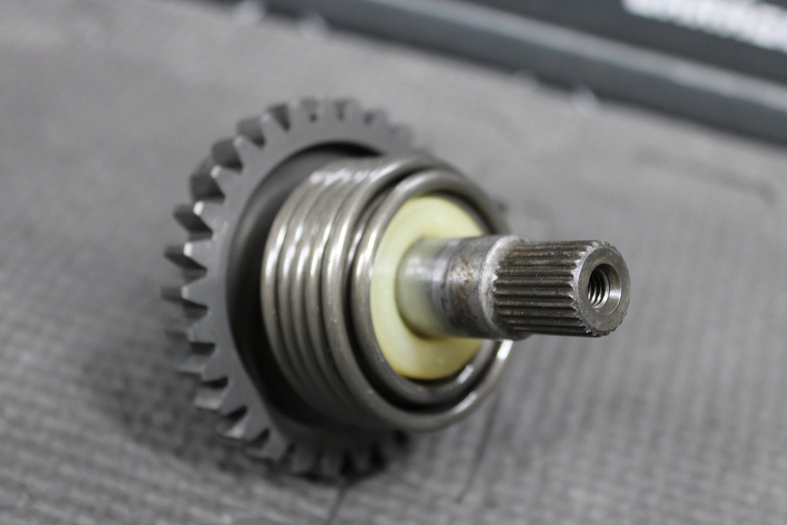 1994 KAWASAKI KX125 OEM KICKSTART KICK START SHAFT W IDLER GEAR 13066 - 1019 - hggarage