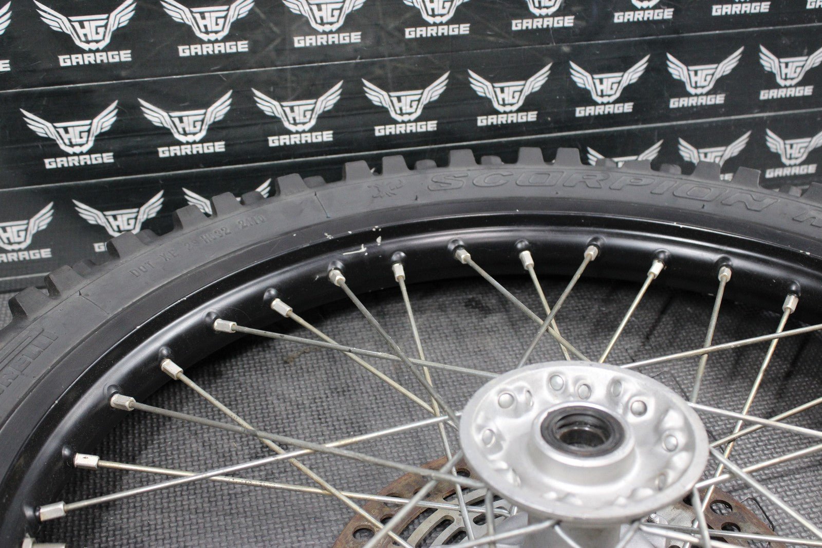 2000 SUZUKI RM125 21" OEM FRONT WHEEL RIM HUB SPOKES TIRE 54111 - 36E10 55311 - 36E0 - hggarage