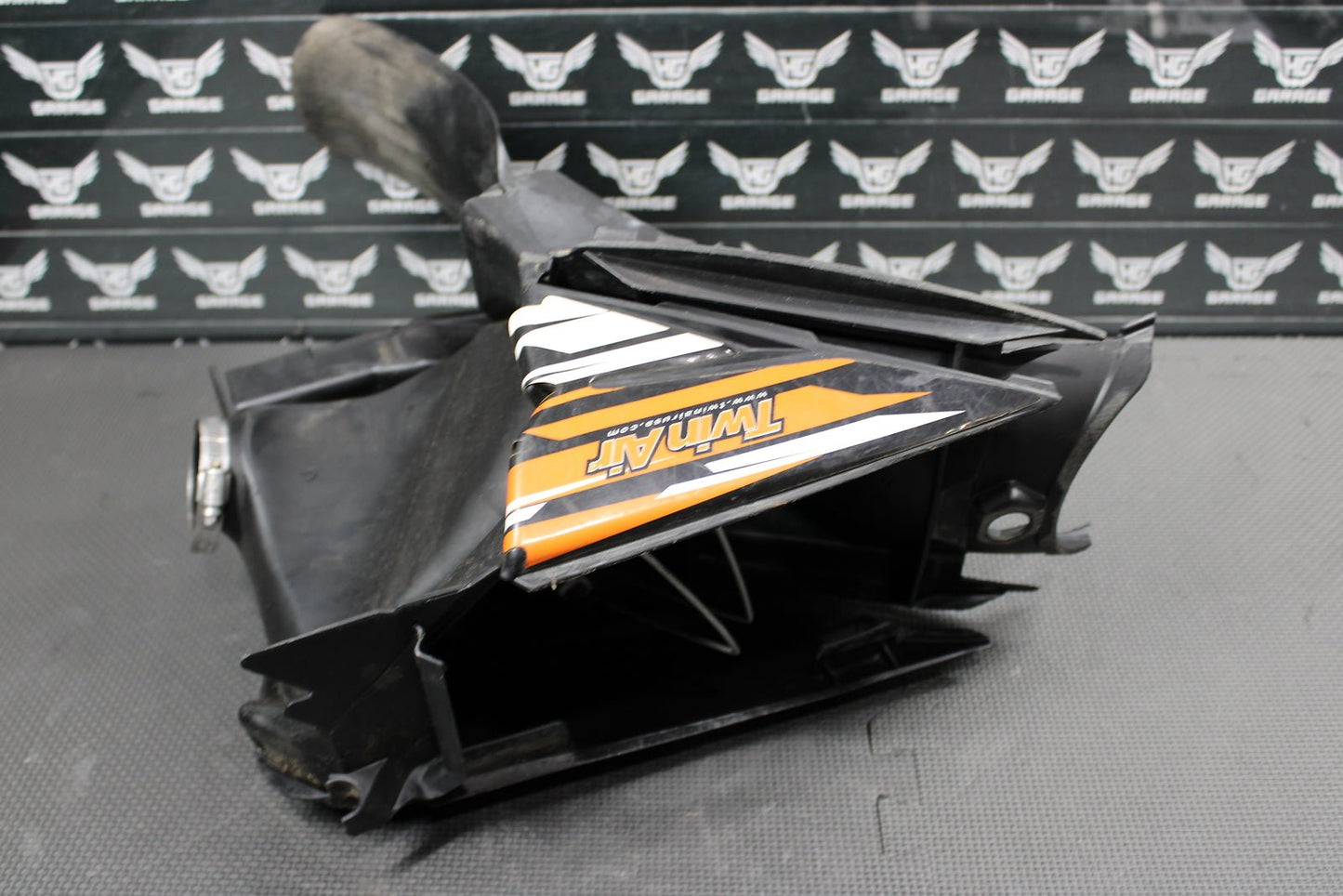 2006 KTM 85SX OEM AIRBOX INTAKE AIR CLEANER CASE 47006001051 - hggarage