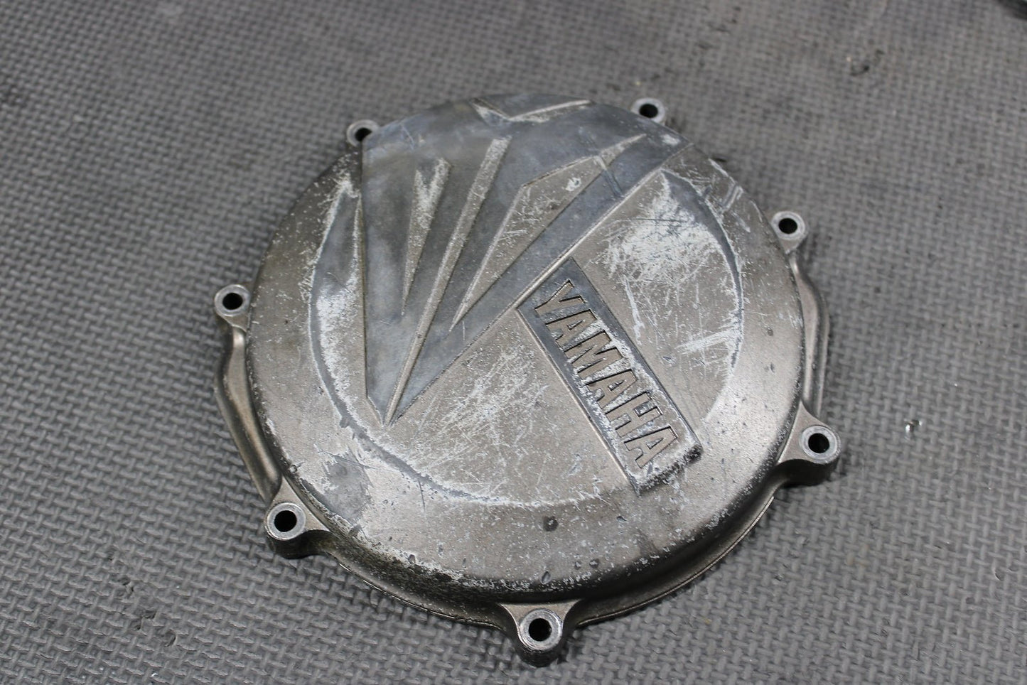 2010 Yamaha YZ450F OEM Engine Motor Side Clutch Cover Assembly 33D - 15415 - 10 - 00 - hggarage