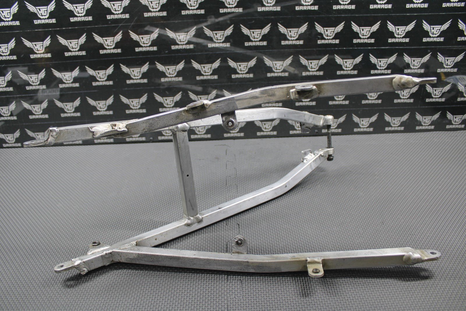 2000 2001 HONDA CR125 CR250R OEM REAR BACK SUB FRAME SUBFRAME 50200 - KZ3 - J30 GOOD - hggarage