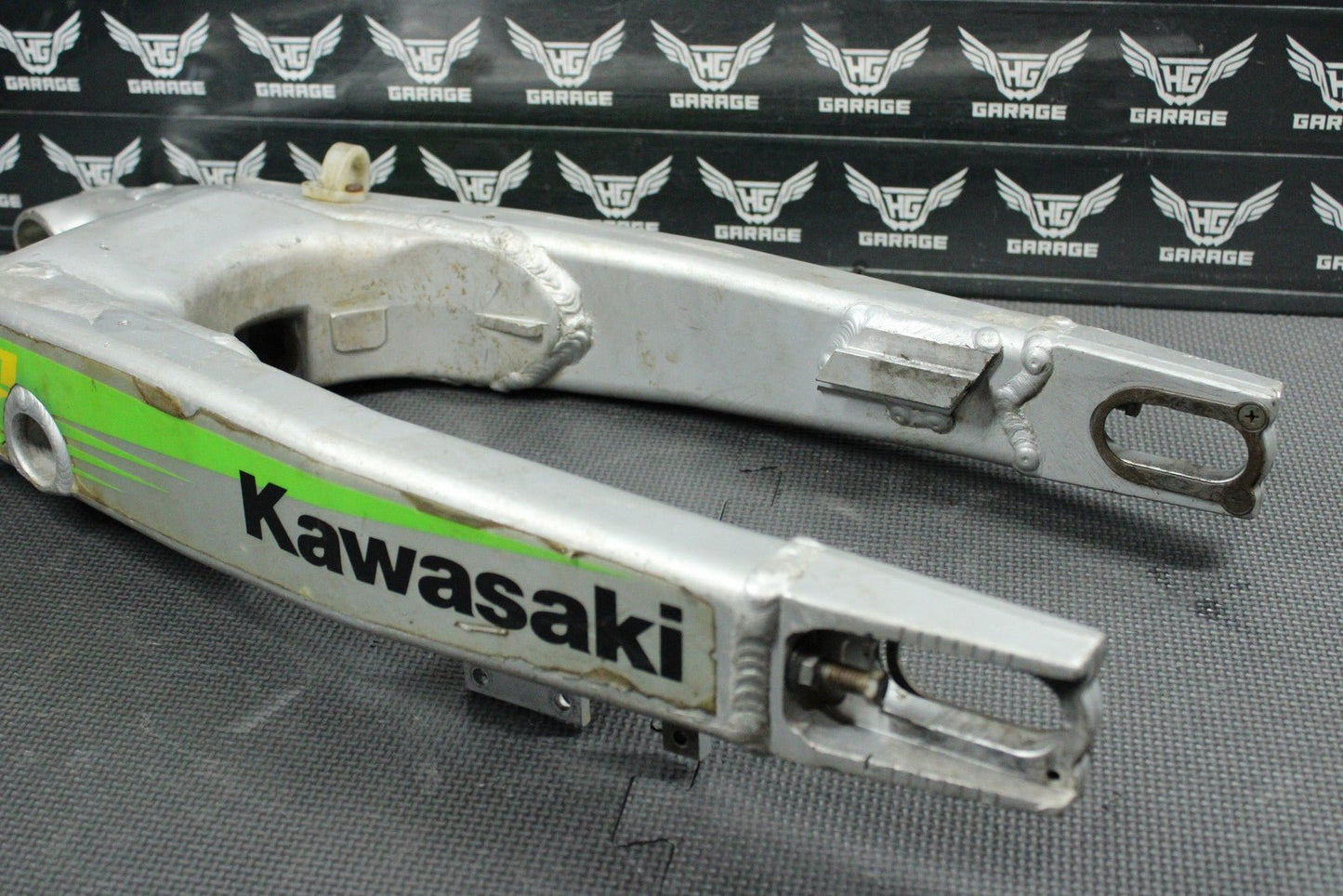 2004 KAWASAKI KX125 OEM SWINGARM SWING ARM & LINKAGE SET - hggarage