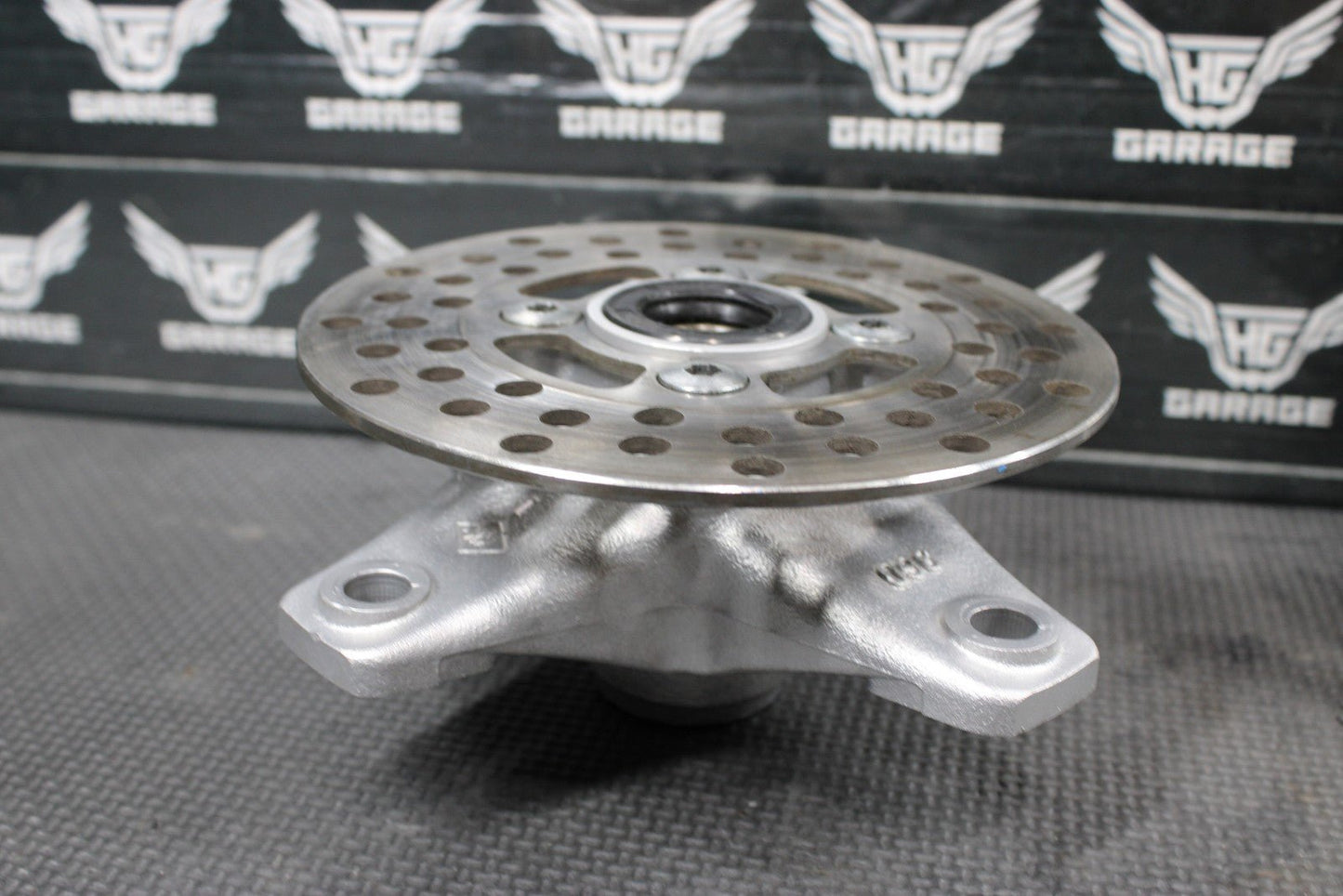 1991 YAMAHA BANSHEE 350 OEM FRONT WHEEL LEFT RIGHT RIM HUB HUBS - hggarage