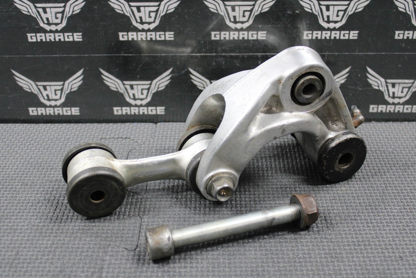 1989 HONDA 86 - 95 XR250R 1985 XR350R OEM REAR SHOCK LINKAGE LINKS 52460 - KN5 - 000 - hggarage