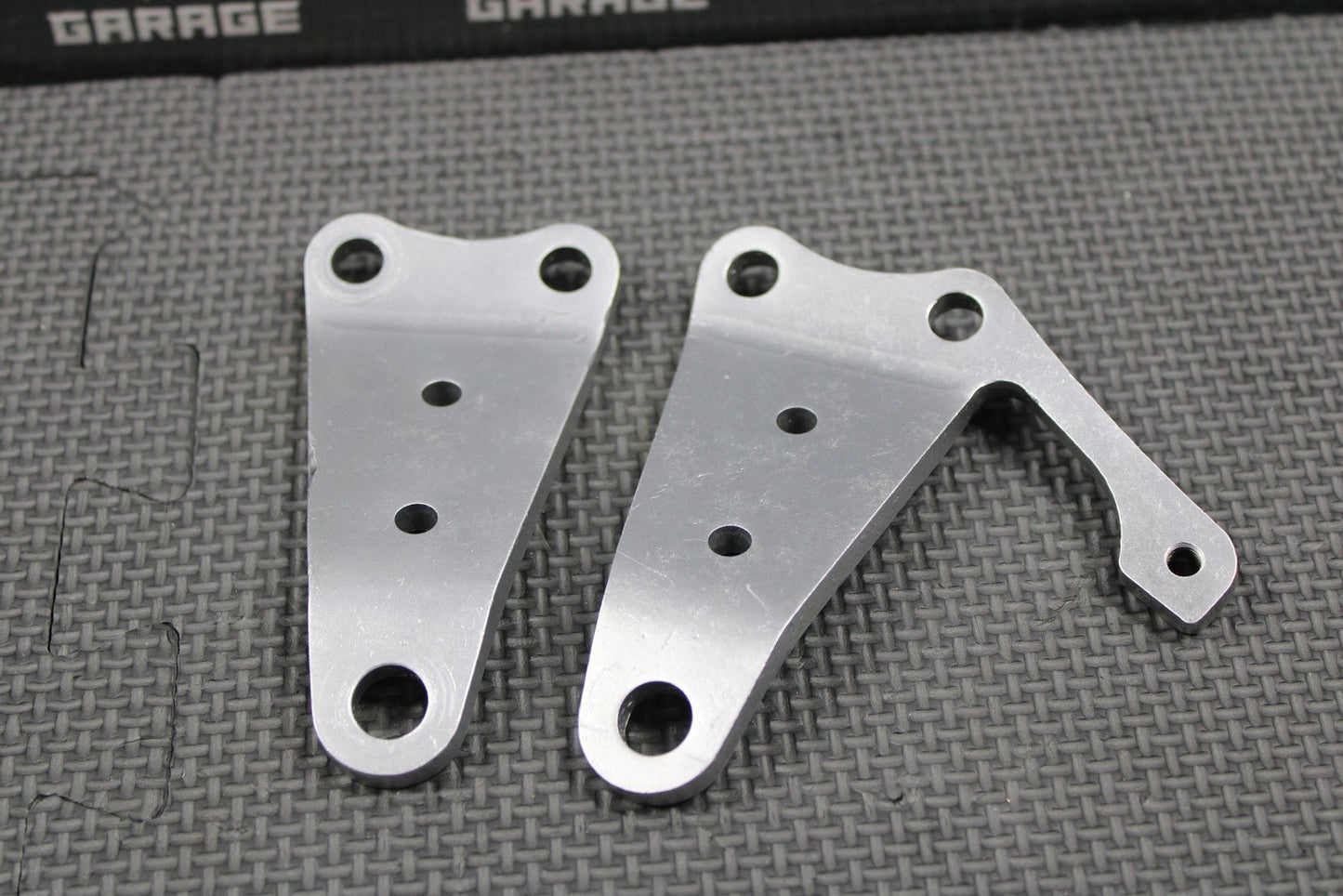 1997 HONDA CR250R OEM ENGINE MOTOR MOUNT HEAD STAY HANGER BRACKETS 50407 - KZ3 - B00 - hggarage