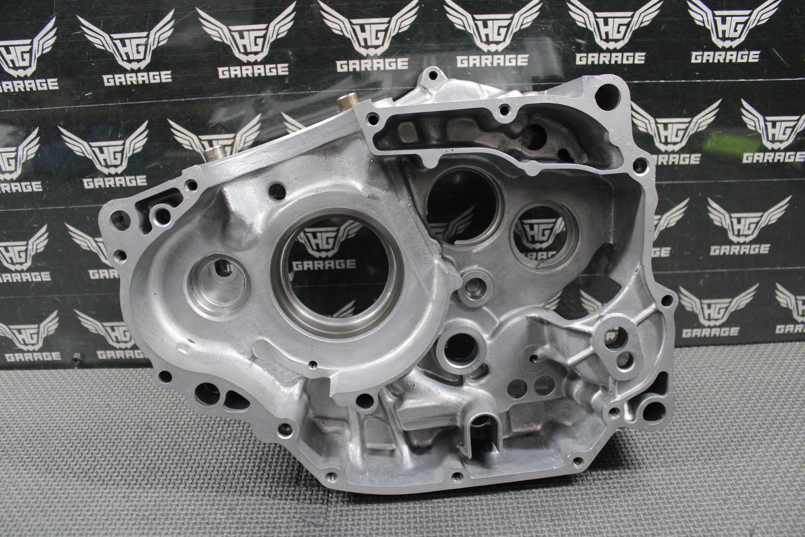 1991 HONDA 90 - 95 XR250R OEM RIGHT ENGINE CRANKCASE CRANK CASE 11100 - KZ1 - 671 MINT - hggarage