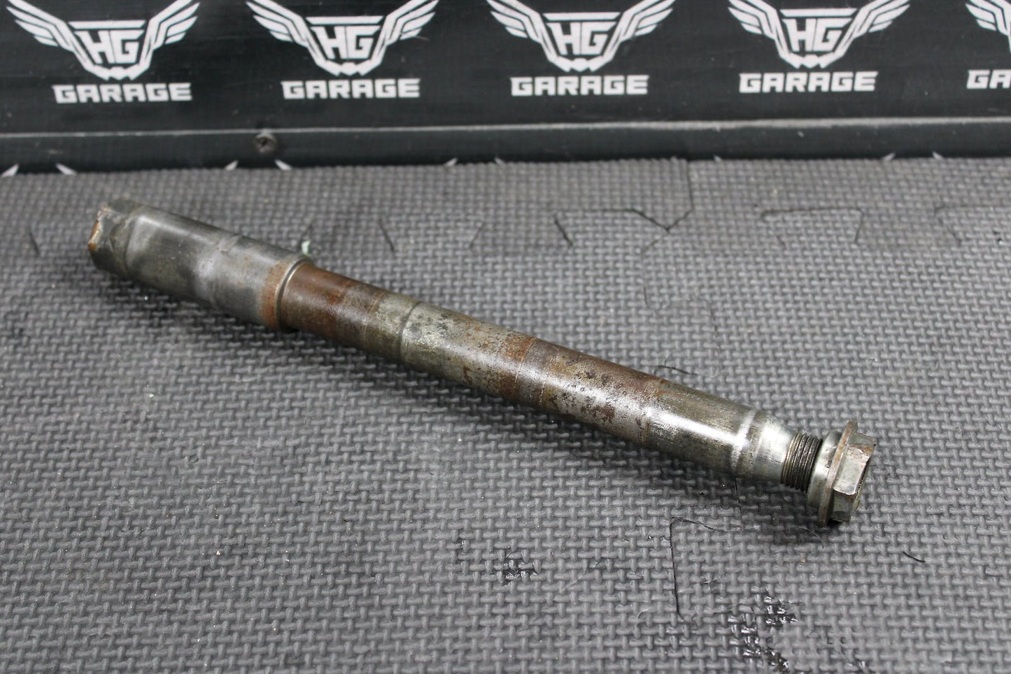 1999 YAMAHA YZ125 OEM FRONT WHEEL RIM AXLE PIVOT BOLT 5BE - 25181 - 00 - 00 - hggarage