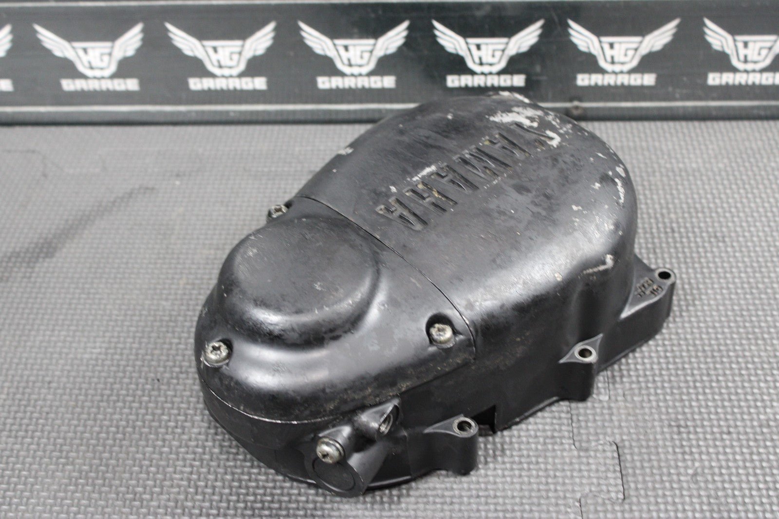 1997 YAMAHA RT100 OEM ENGINE MOTOR RIGHT SIDE CLUTCH COVER COVER401 - 15431 - 00 - 00 - hggarage
