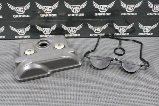 2018 SUZUKI RMZ450 OEM ENGINE MOTOR CYLINDER HEAD VALVE COVER COVER 11171 - 28H00 - hggarage