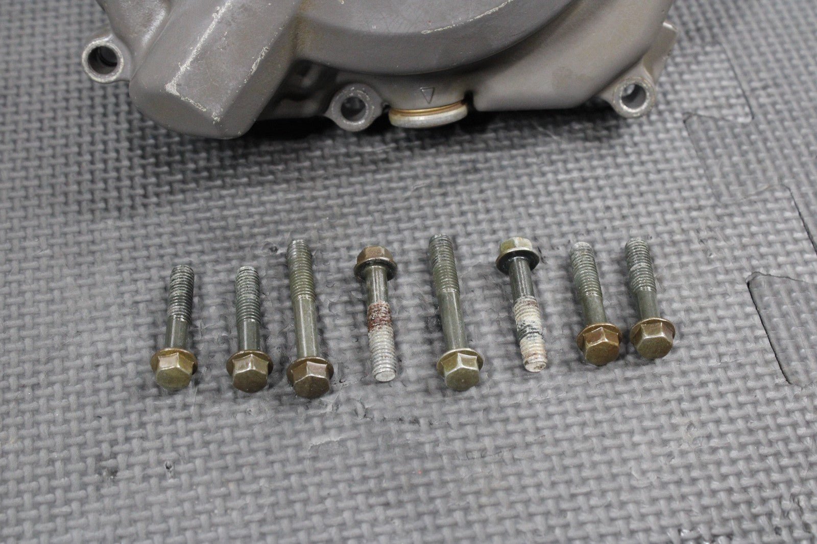 2000 SUZUKI DRZ400 OEM LEFT SIDE ENGINE MOTOR STATOR GENERATOR MAGNETO COVER - hggarage