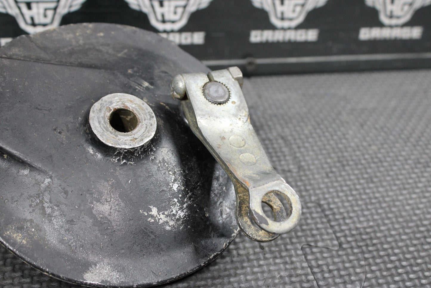 1997 YAMAHA 90 - 00 RT100 OEM REAR BACK BRAKE DRUM ASSEMBLY - hggarage