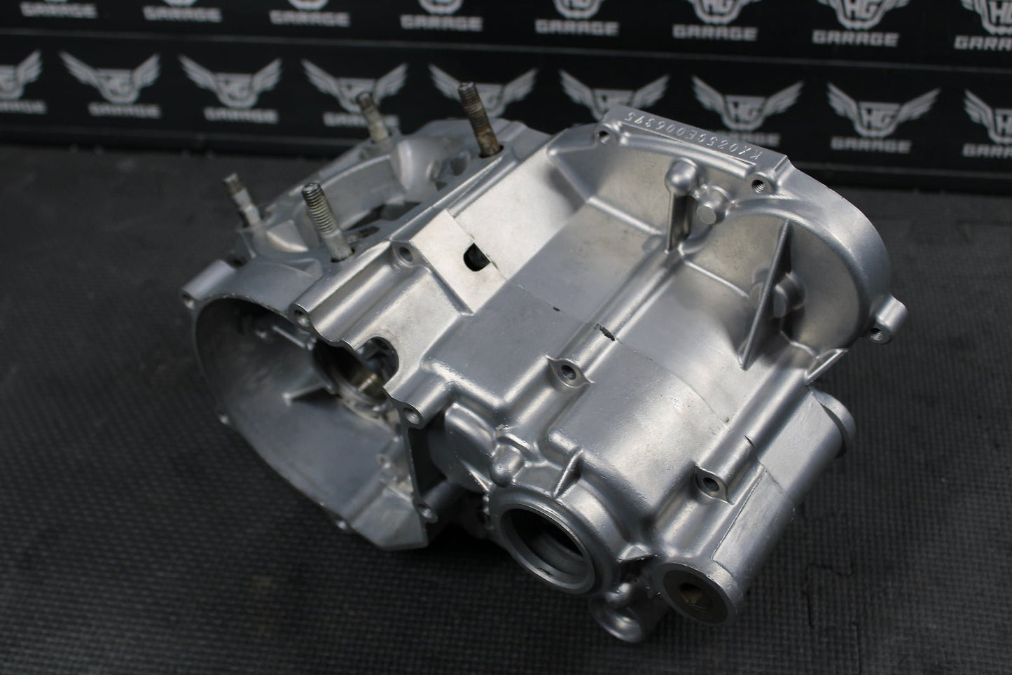 2016 KAWASAKI KX85 OEM LEFT RIGHT ENGINE MOTOR CRANKCASE CRANK - hggarage