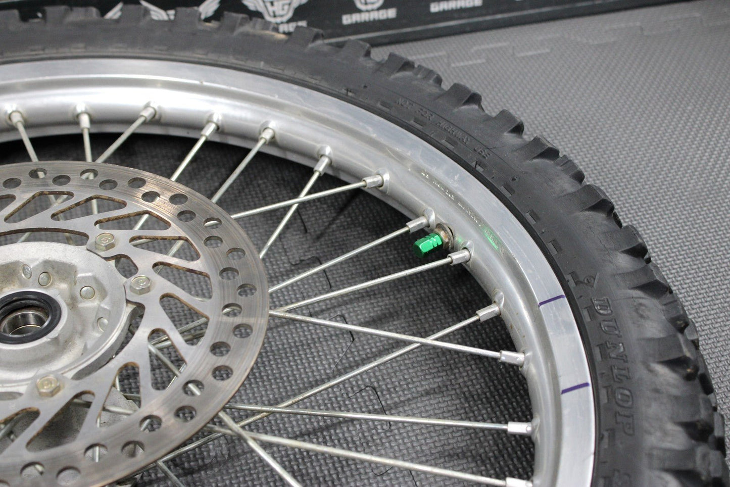 2002 HONDA 02 - 03 CR250R OEM FRONT WHEEL RIM HUB SPOKES ASSEMLBY 44650 - KZ3 - J40 - hggarage