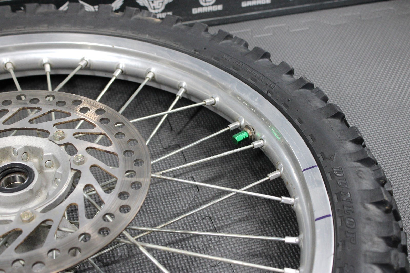 2002 HONDA 02 - 03 CR250R OEM FRONT WHEEL RIM HUB SPOKES ASSEMLBY 44650 - KZ3 - J40 - hggarage