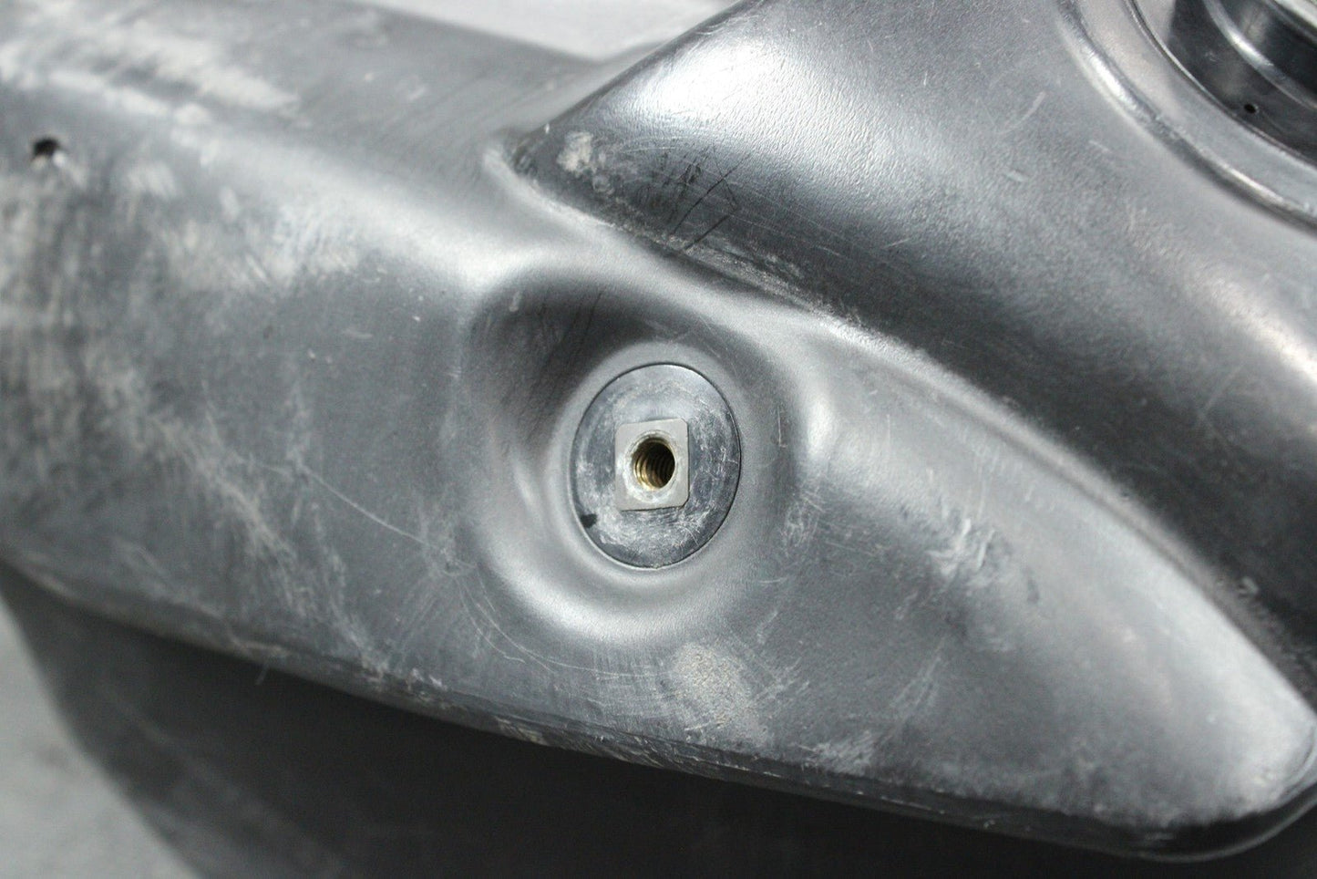 2000 HONDA CR250R OEM GAS FUEL TANK CELL PETROL RESERVOIR GAS TANK 17510 - KZ4 - J20 - hggarage