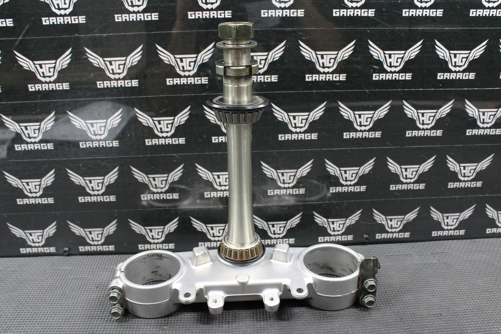 2003 YAMAHA YZ125 OEM FRONT FORKS CLAMP LOWER TRIPLE TREE STEM 5UN - 23340 - L0 - 00 - hggarage