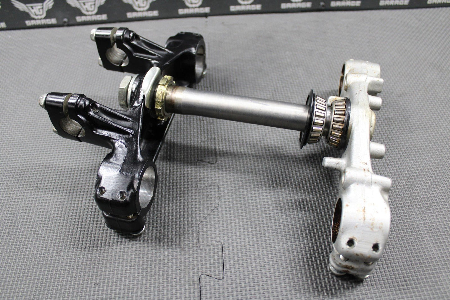 1999 HONDA XR200R 90 - 02 OEM FRONT FORKS LOWER UPPER TRIPLE TREE STEM BAR CLAMP - hggarage