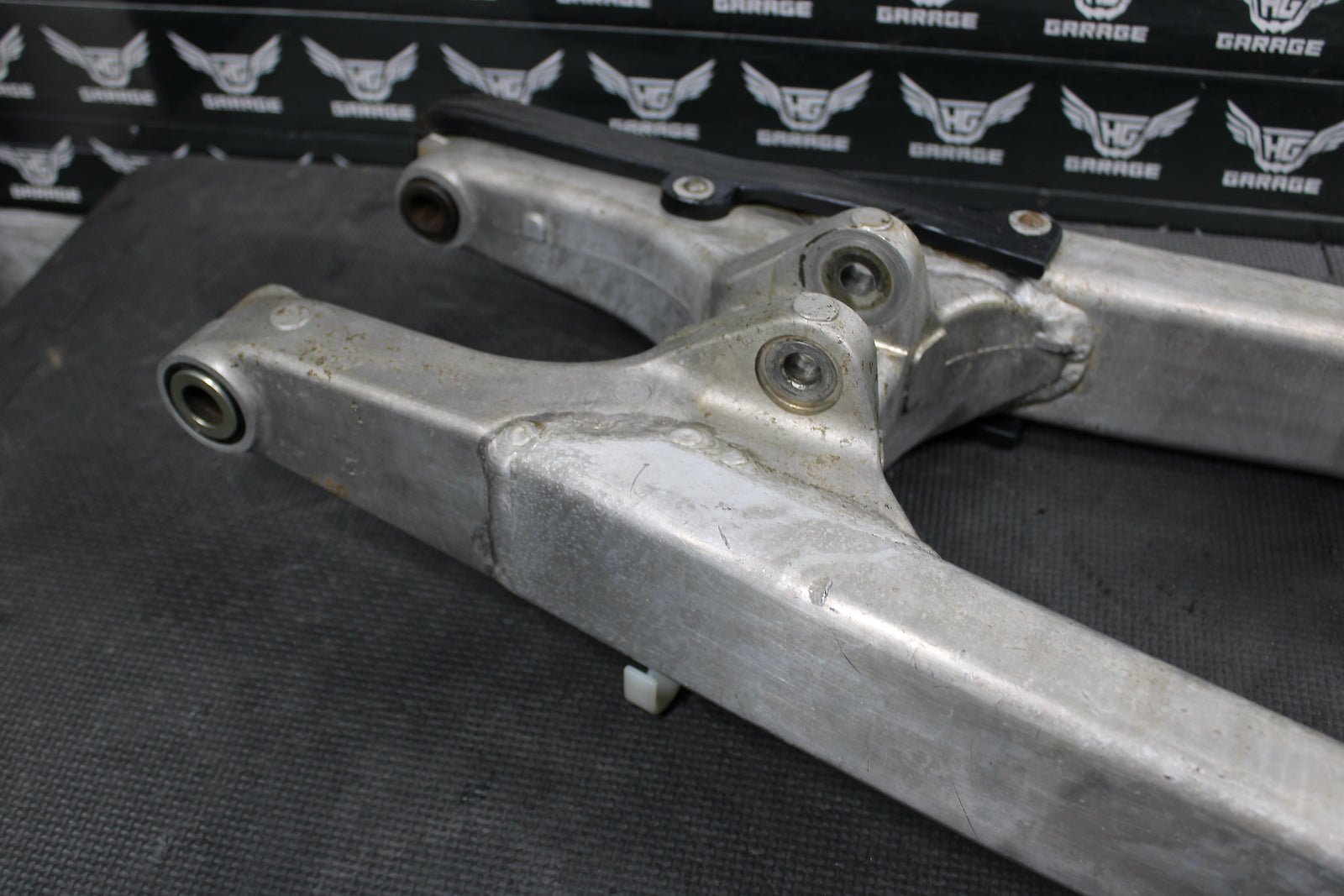 2007 KAWASAKI KLX450R KX450F OEM SWINGARM SWING ARM SUSPENSIION ASSEMBLY - hggarage