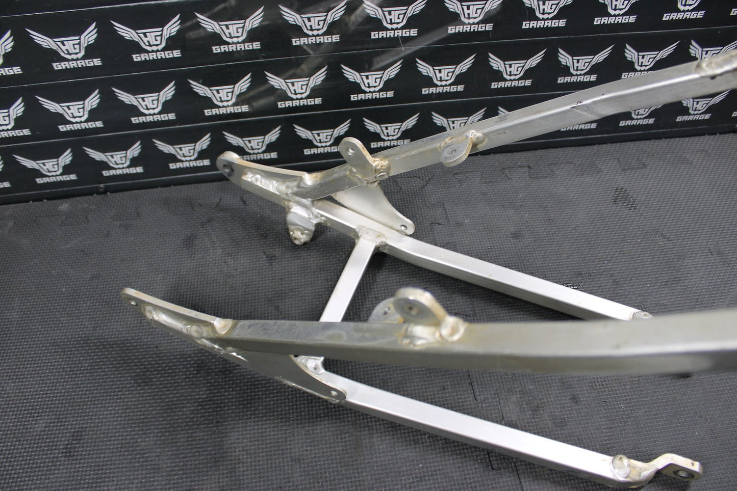 1999 SUZUKI 96 - 00 RM125 RM250 OEM REAR BACK SUB FRAME SUBFRAME 41200 - 36E00 - hggarage