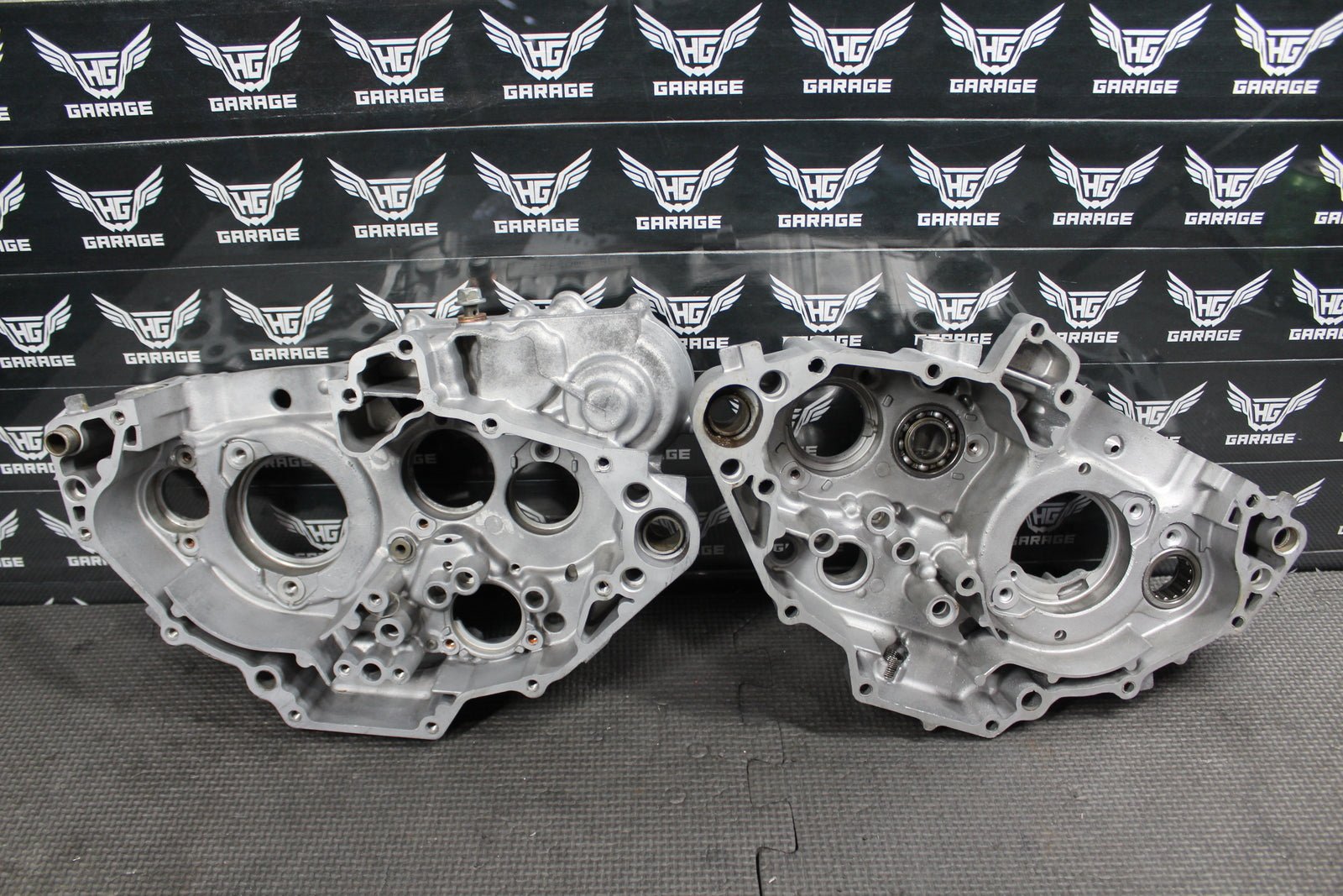 2000 YAMAHA YZ400F YZ426F OEM LEFT RIGHT ENGINE MOTOR CRANKCASE CRANK CASE BLOCK - hggarage