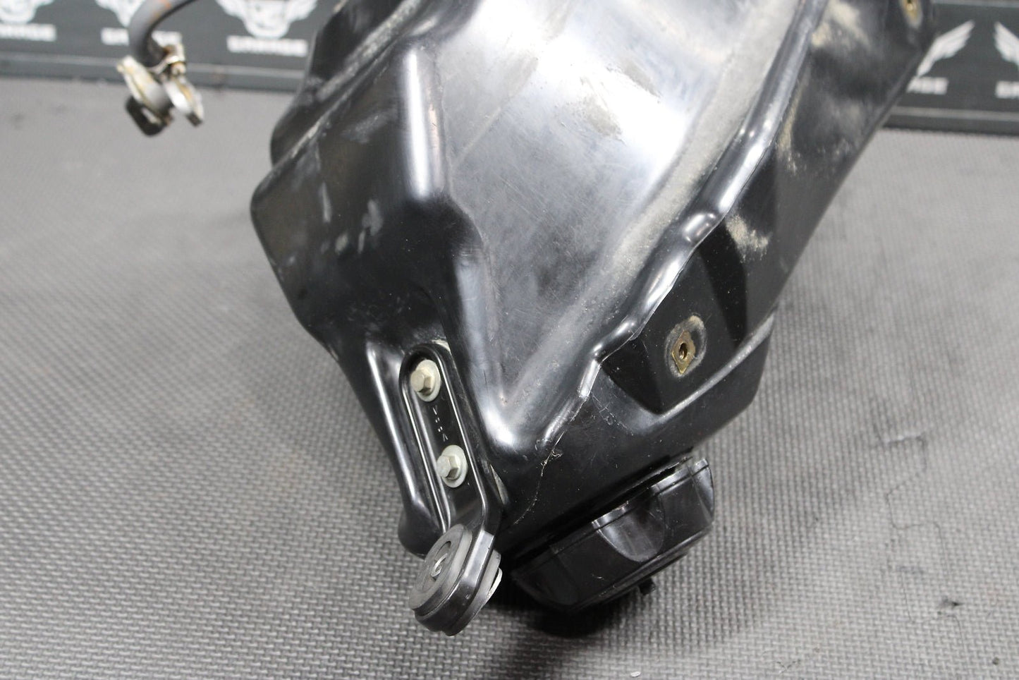 2003 Honda CRF450R OEM Gas Fuel Tank Cell Petrol Reservoir 17510 - Meb - 670 - hggarage