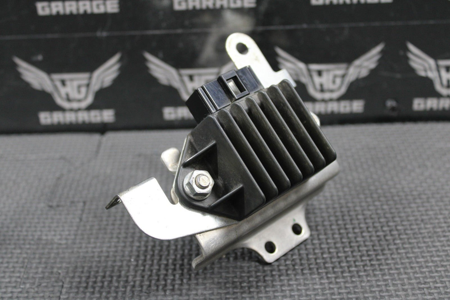 HONDA 13 - 17 CRF250R 13 - 16 CRF450R OEM RECTIFIER VOLTAGE REGULATOR 31600 - KRN - A71 - hggarage