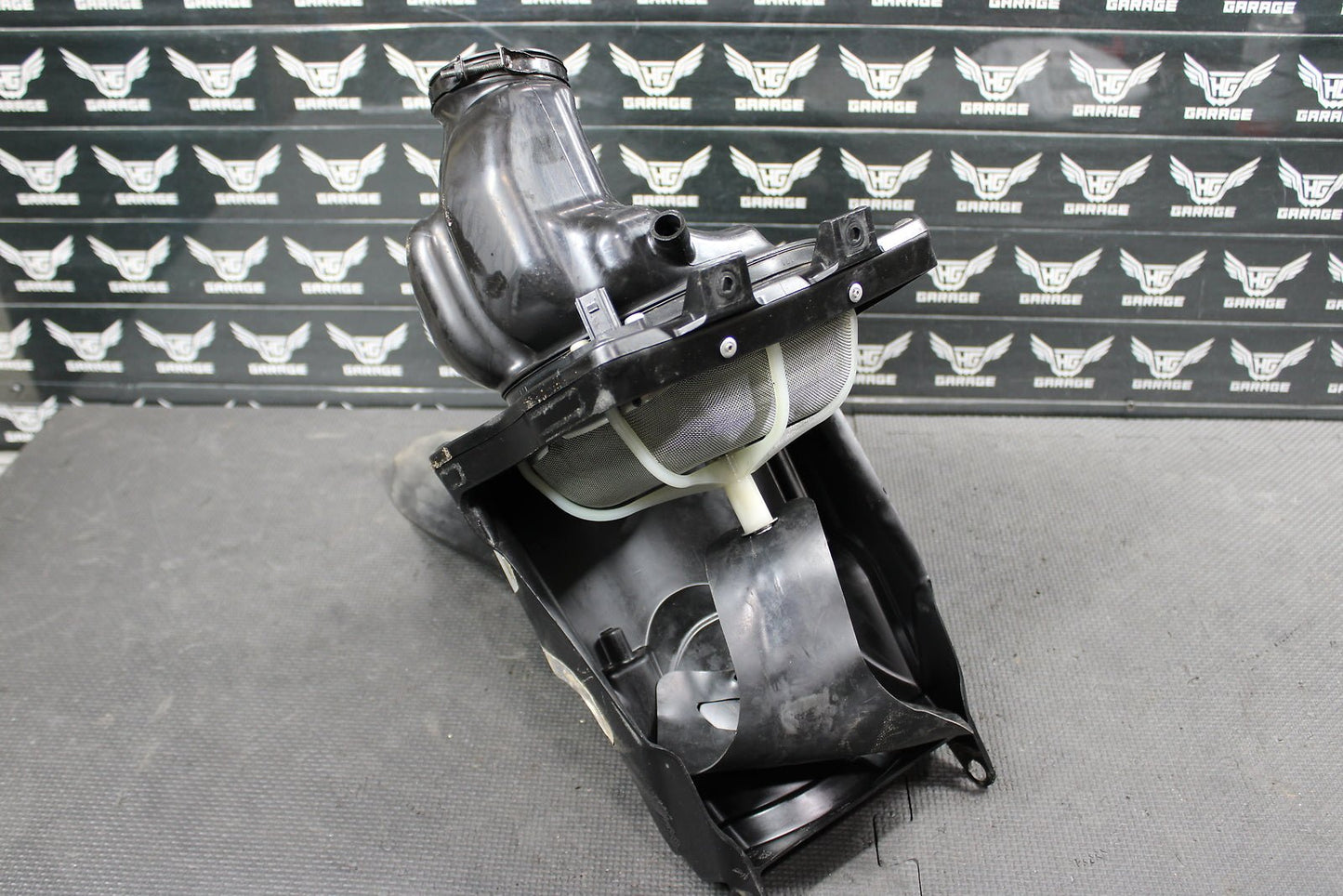 2013 HONDA CRF450R OEM AIRBOX INTAKE AIR CLEANER CASE 17210 - MEN - A70 - hggarage