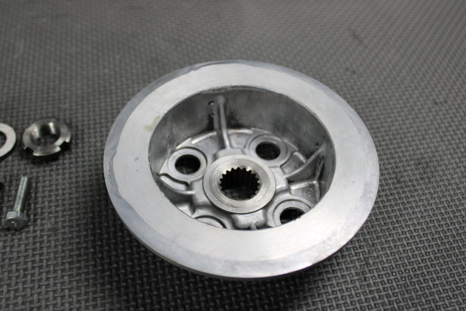 1986 HONDA XR250R OEM COMPLETE CLUTCH W PLATES BASKET HUB 22100 - KT1 - 010 - hggarage