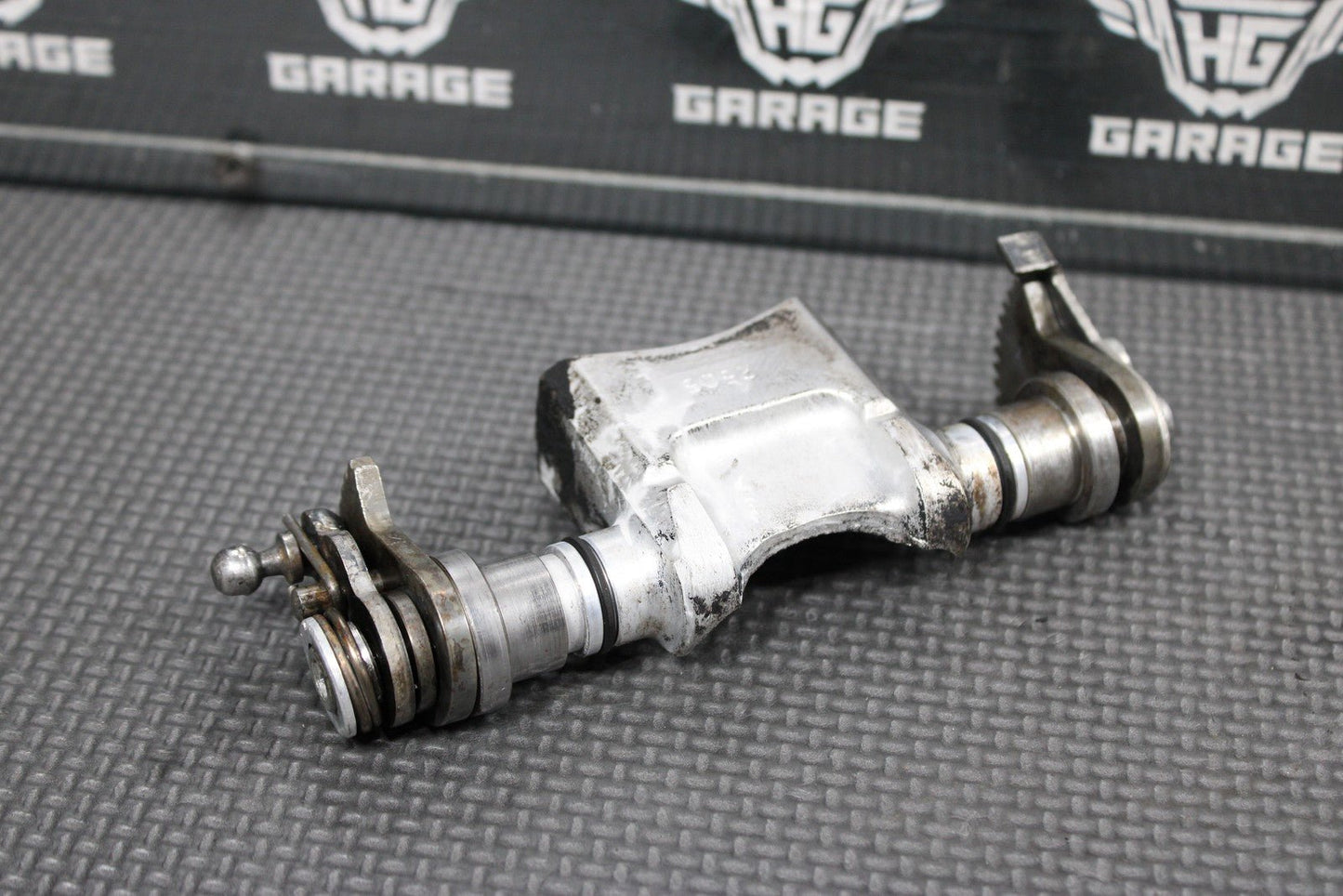 2000 KTM 250 EXC OEM COMPLETE ENGINE POWER VALVE EXHAUST VALVE 54637061444 - hggarage