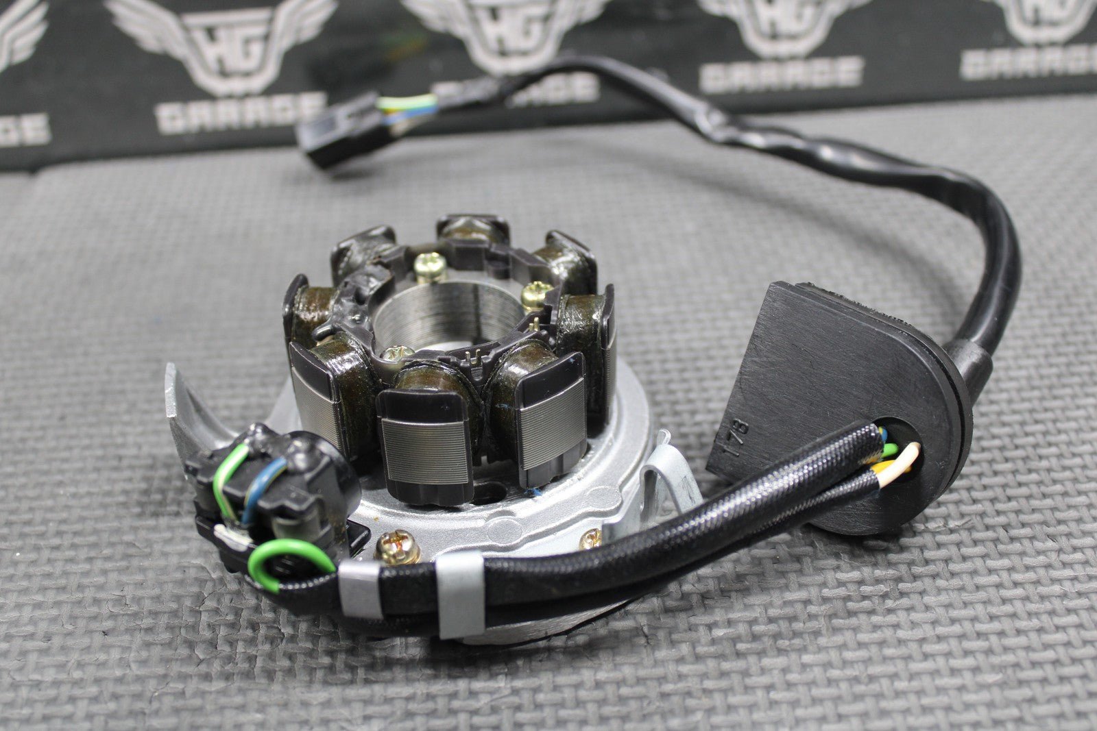 2003 HONDA CR250R OEM DENSO KZ3X STATOR MAGNETO GENERATOR 31100 - KZ3 - L31 MINT! - hggarage