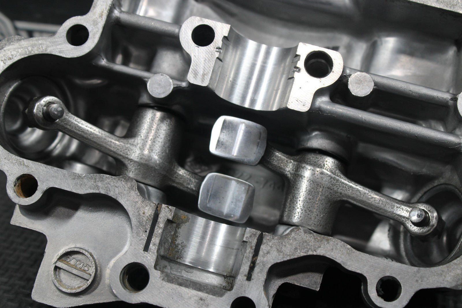 2004 SUZUKI LTZ250 OEM ENGINE TOP END CYLINDER HEAD VALVES CAMSHAFT ROCKER ARMS - hggarage
