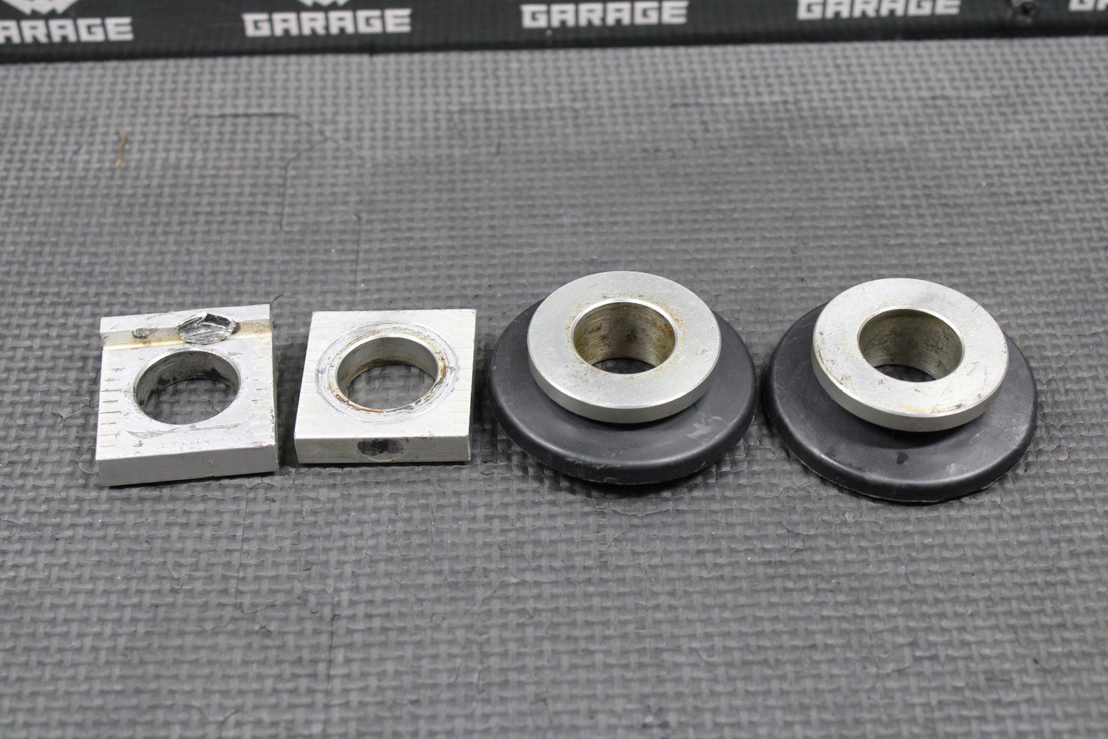 2003 YAMAHA YZ125 OEM REAR AXLE BACK WHEEL RIM PIVOT BOLT SPACERS 5ET - 25381 - 00 - 0 - hggarage