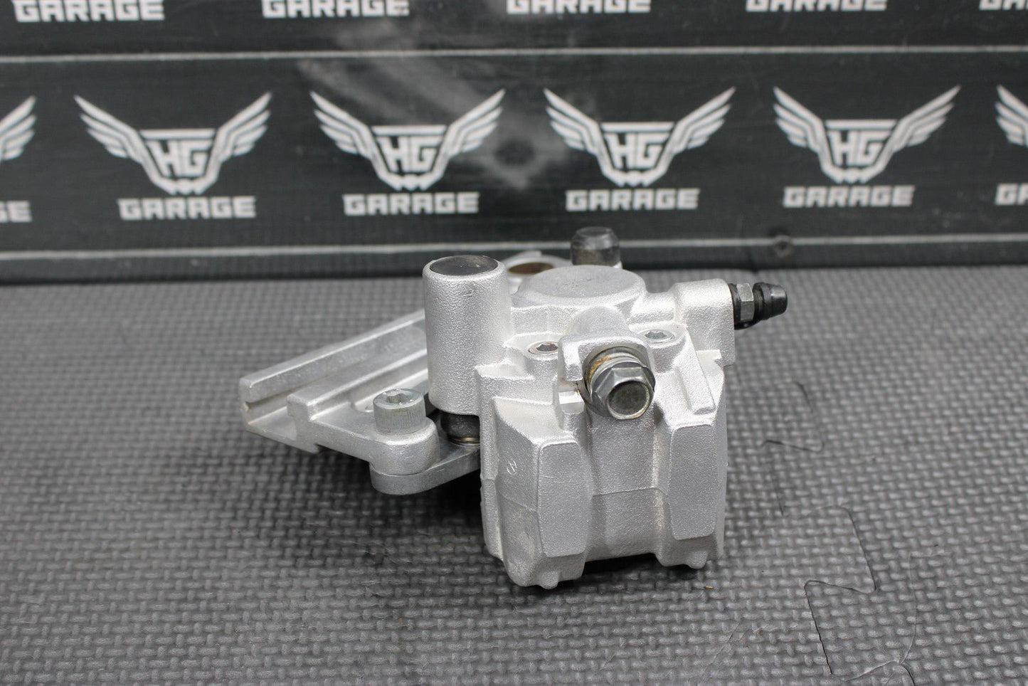 2012 KAWASAKI 04 - 21 KX100 KX85 OEM REAR BACK BRAKE CALIPER 43080 - 5134 GOOD! - hggarage
